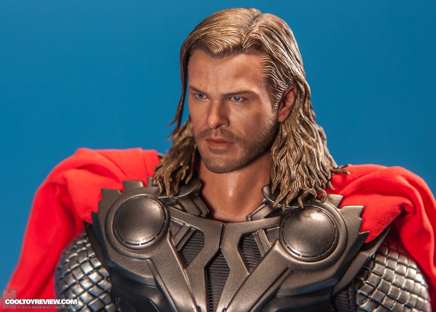 Hot_Toys_Thor_Avengers_Movie_Masterpiece_Series-29.jpg