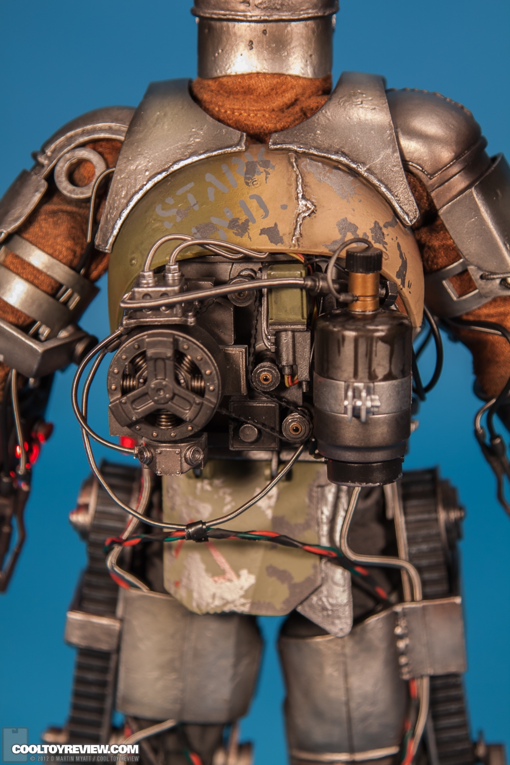 Iron_Man_Mark_I_MKI_Version_2_Hot_Toys-20.jpg
