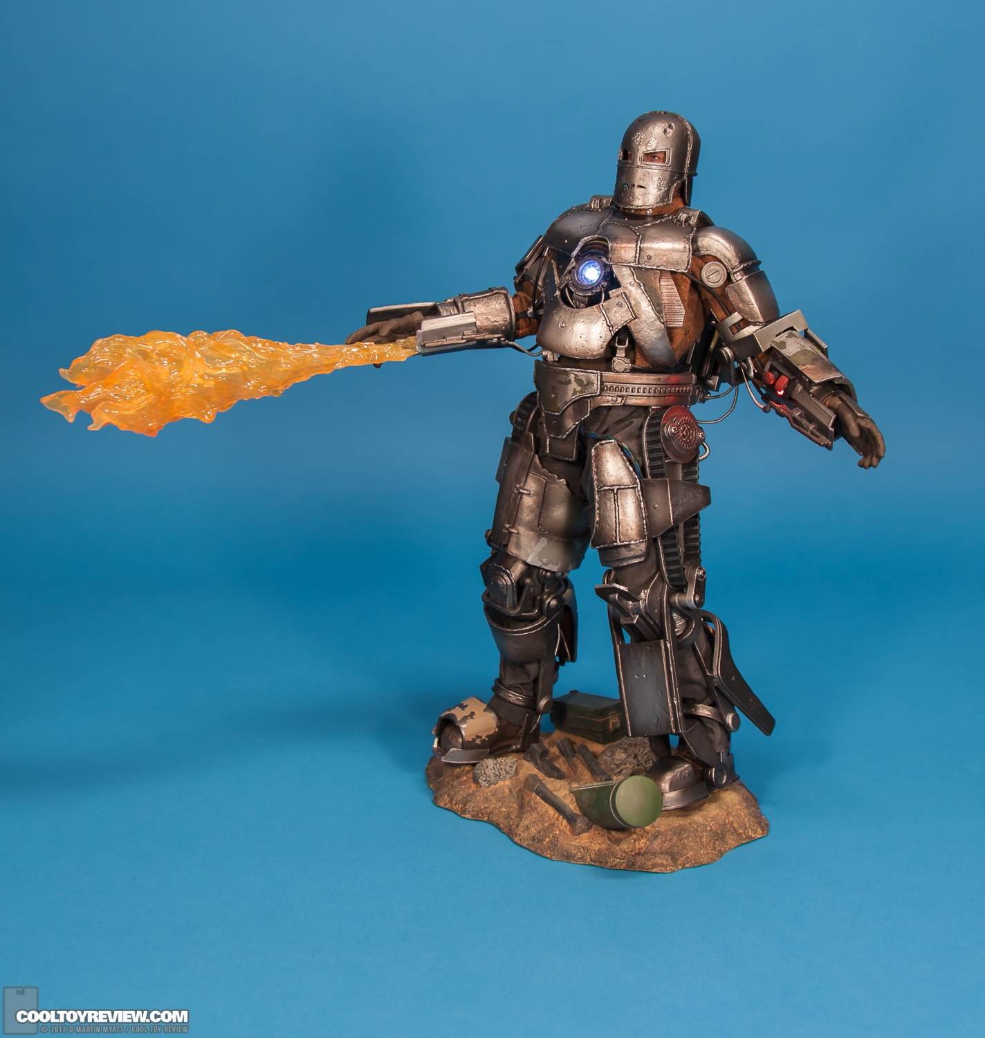 Iron_Man_Mark_I_MKI_Version_2_Hot_Toys-25.jpg