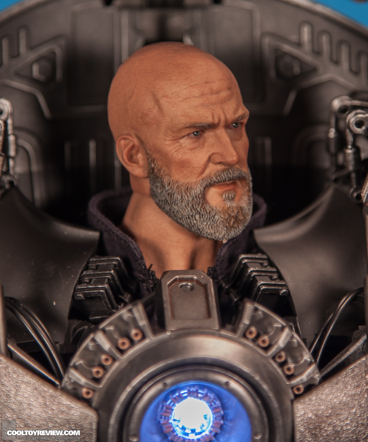 Iron_Monger_Hot_Toys_Iron_Man-10.jpg