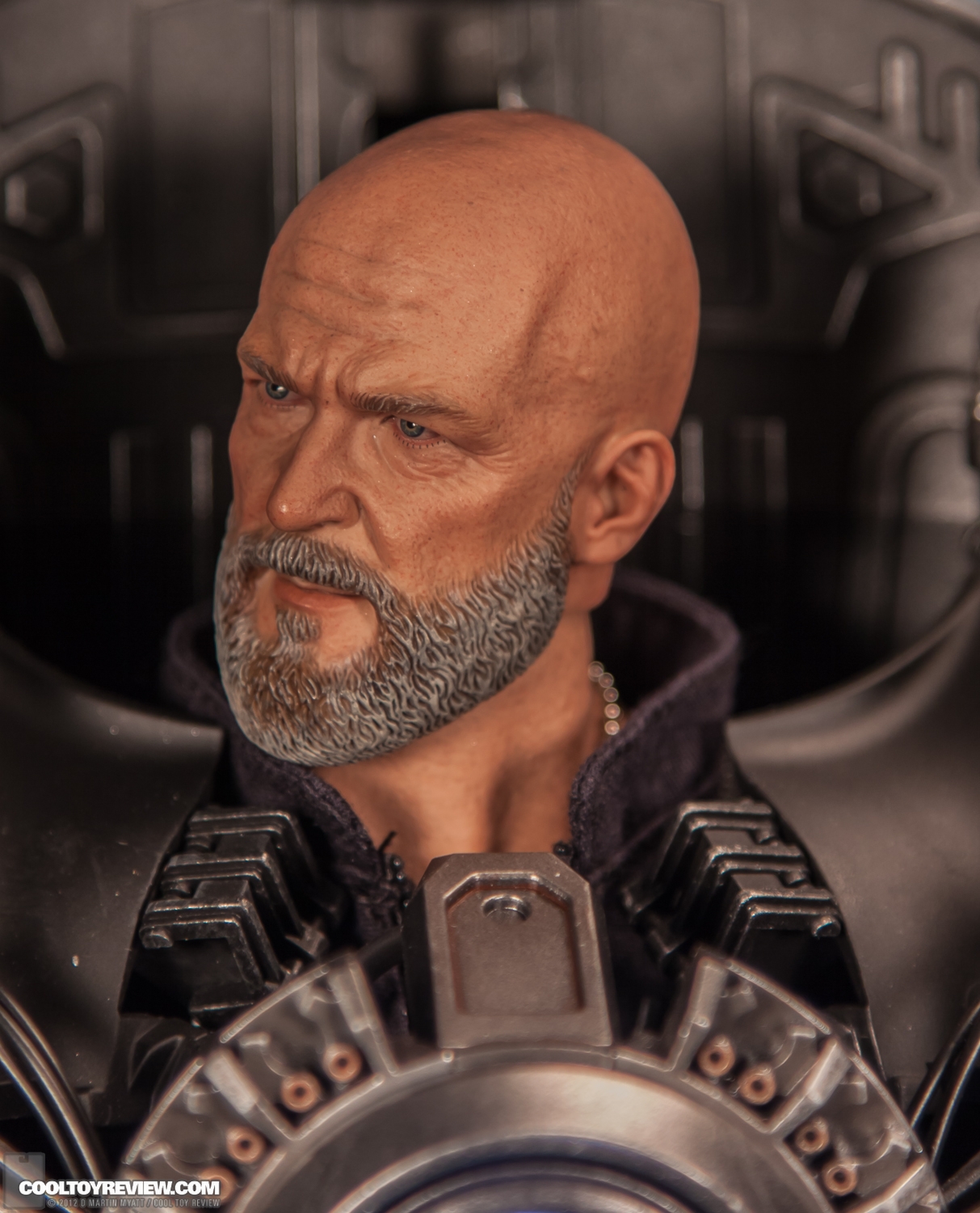 Iron_Monger_Hot_Toys_Iron_Man-11.jpg