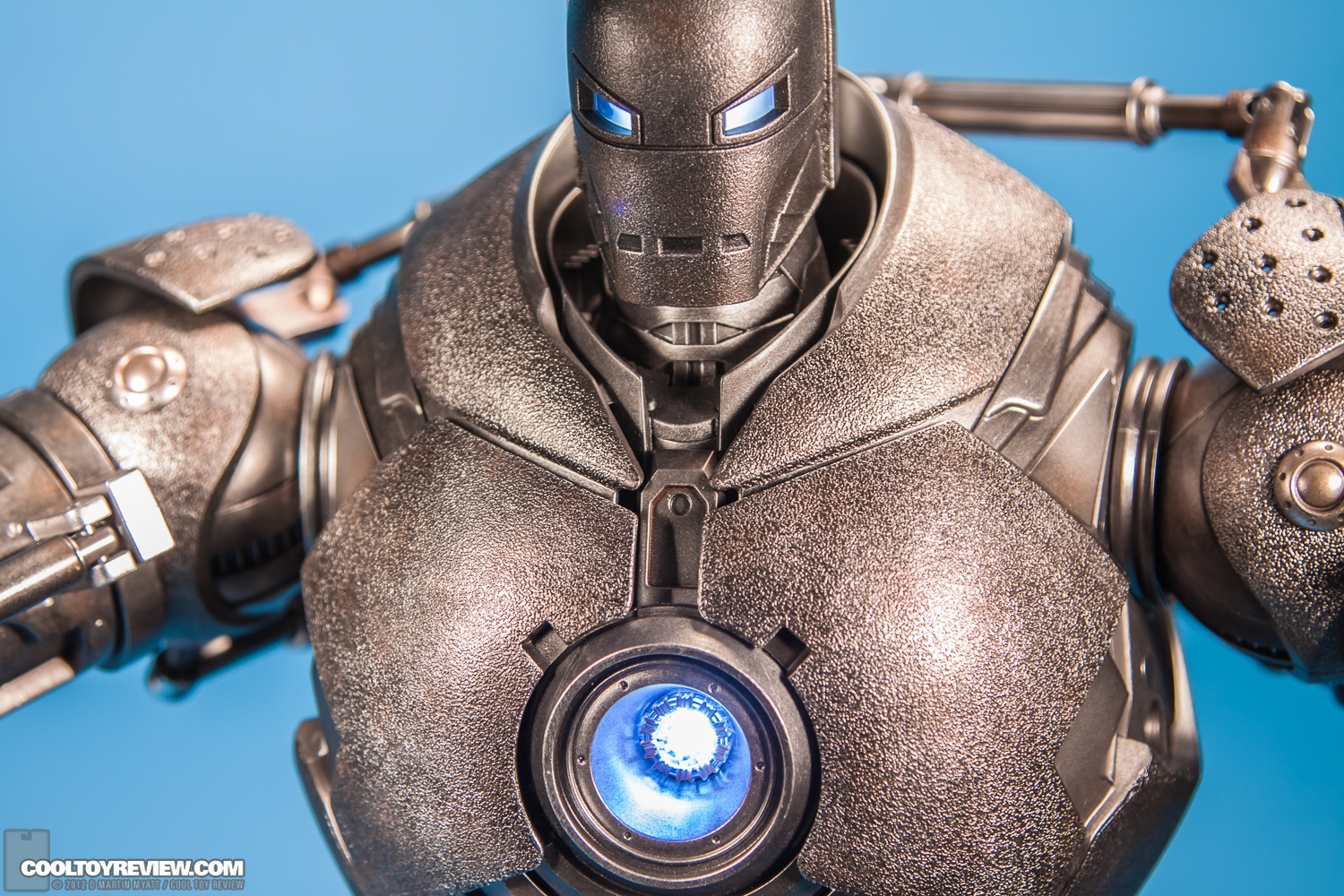 Iron_Monger_Hot_Toys_Iron_Man-30.jpg
