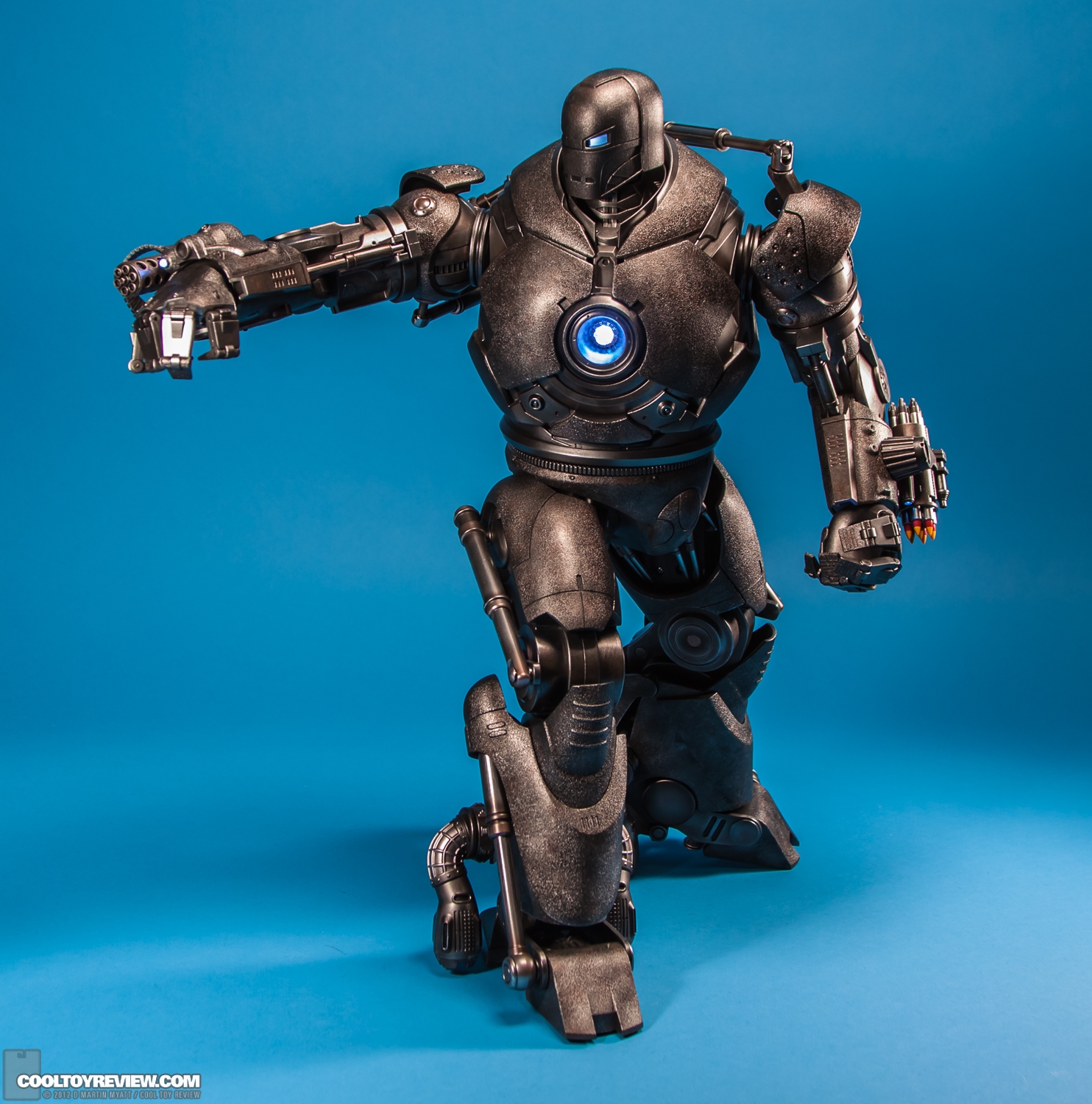 Iron_Monger_Hot_Toys_Iron_Man-31.jpg