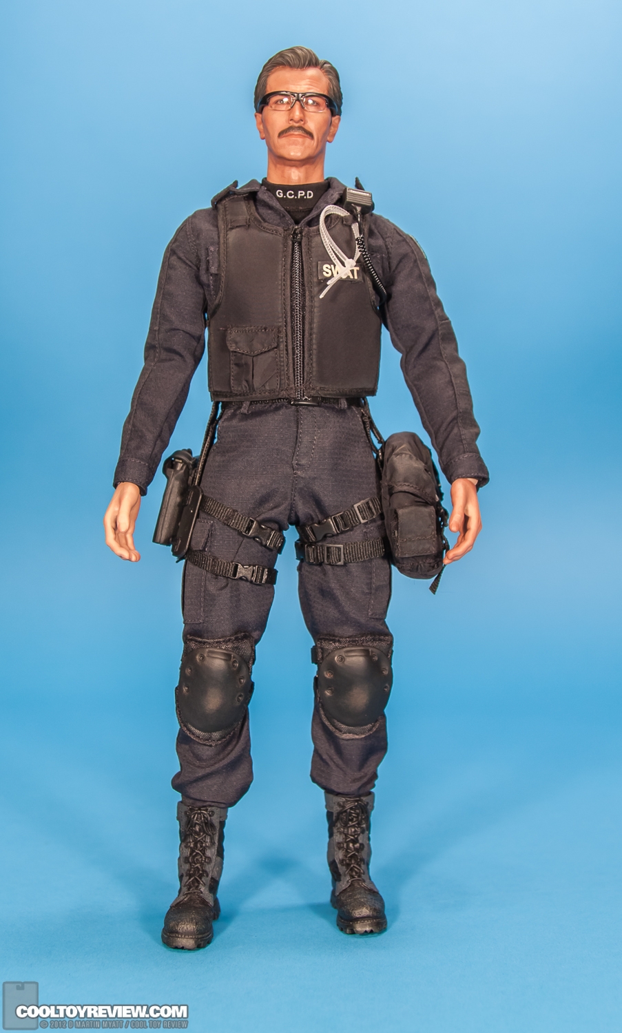 Lt_Jim_Gordon_Dark_Knight_Hot_Toys-05.jpg