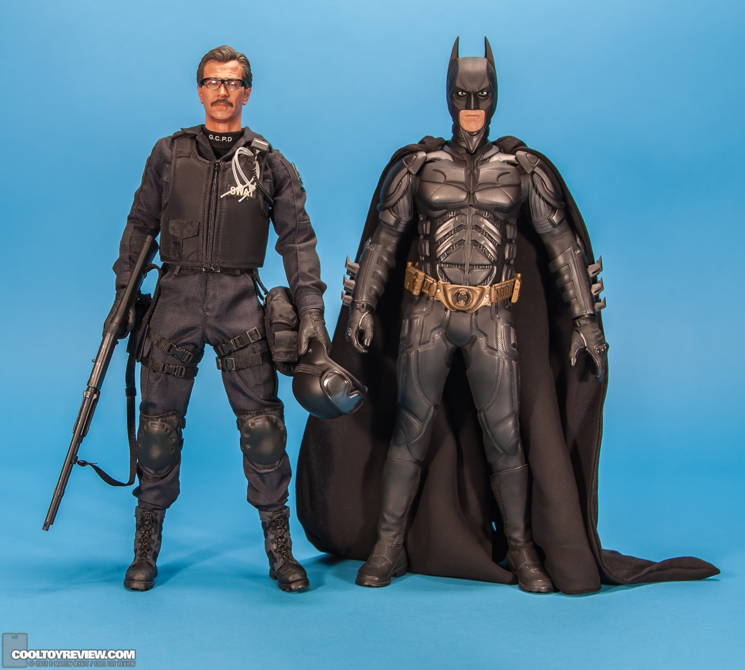 Lt_Jim_Gordon_Dark_Knight_Hot_Toys-33.jpg