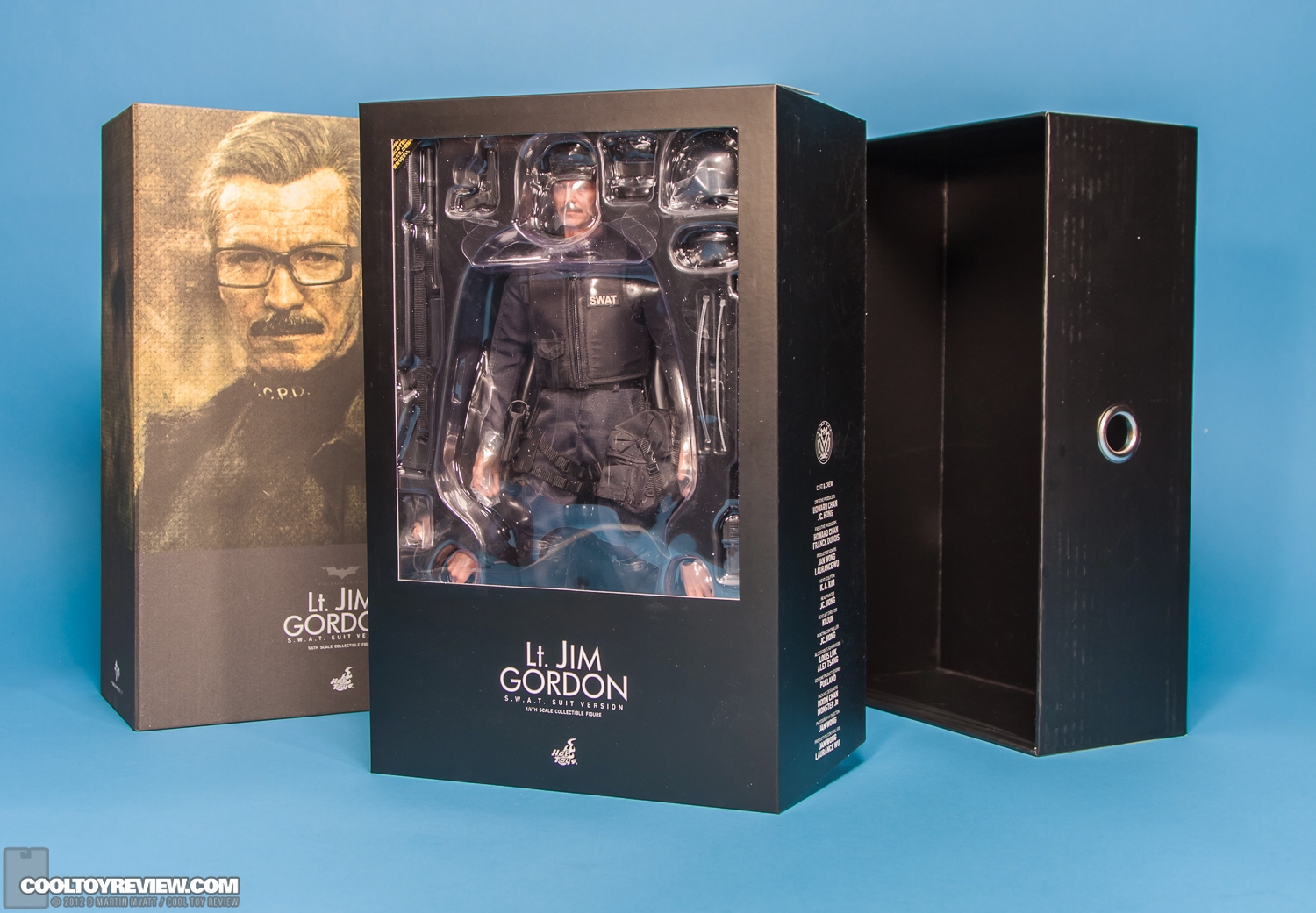 Lt_Jim_Gordon_Dark_Knight_Hot_Toys-42.jpg