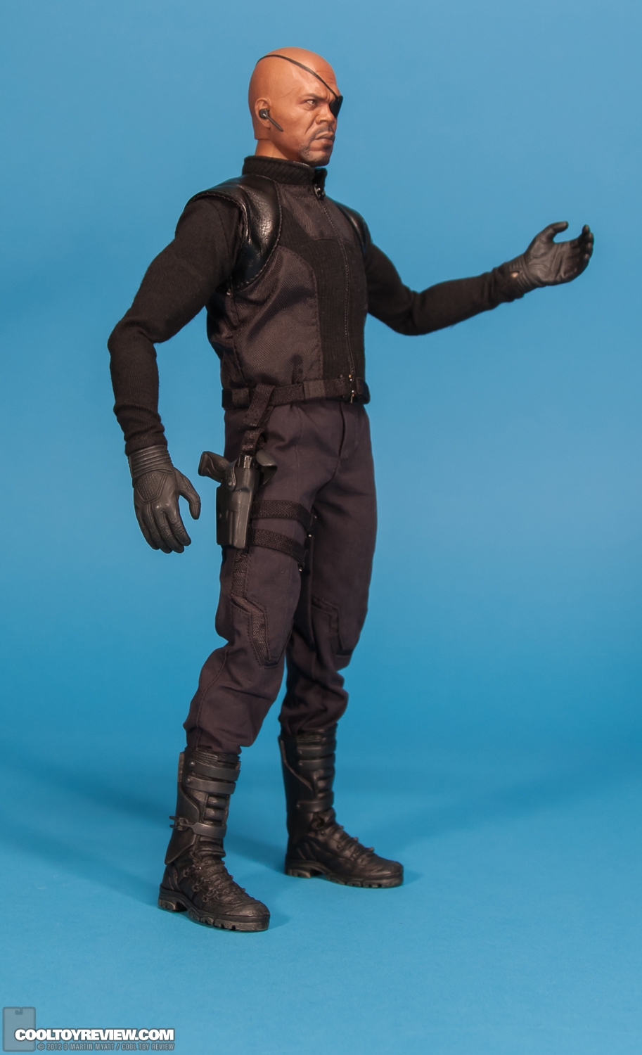 Nick_Fury_Avengers_Hot_Toys-06.jpg