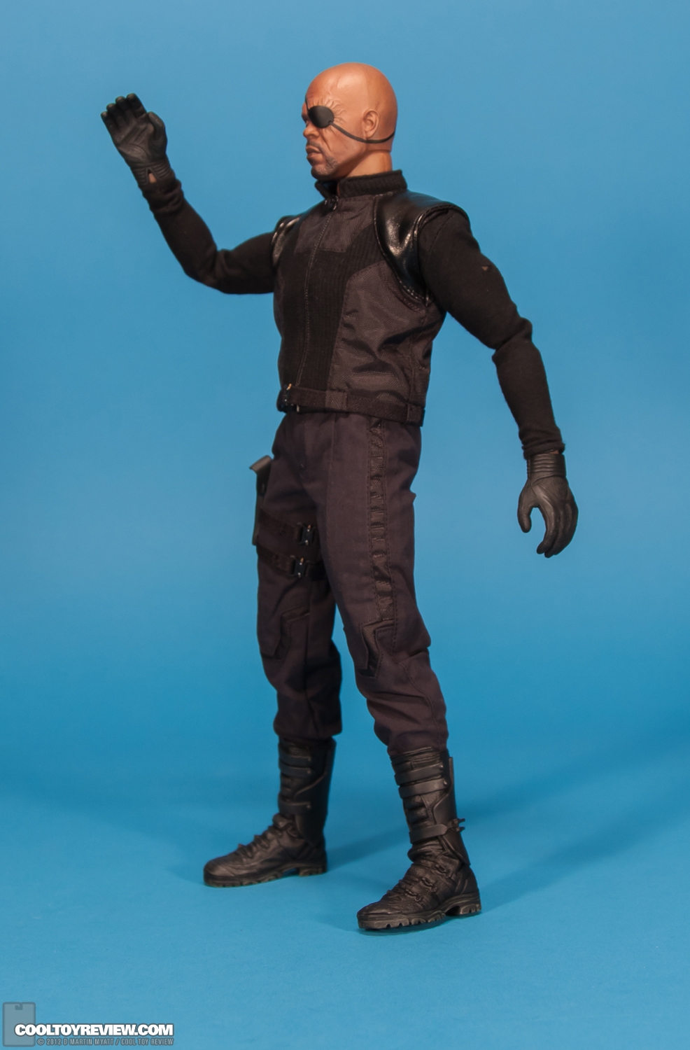 Nick_Fury_Avengers_Hot_Toys-07.jpg