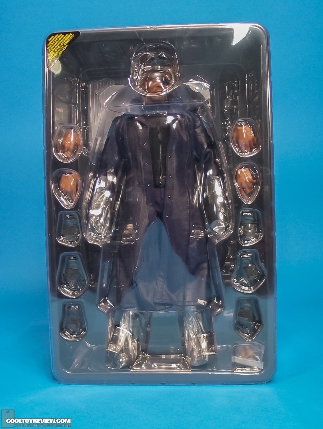 Nick_Fury_Avengers_Hot_Toys-48.jpg