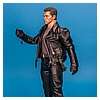 T-800_T2_DX10_Terminator_Hot_Toys-03.jpg