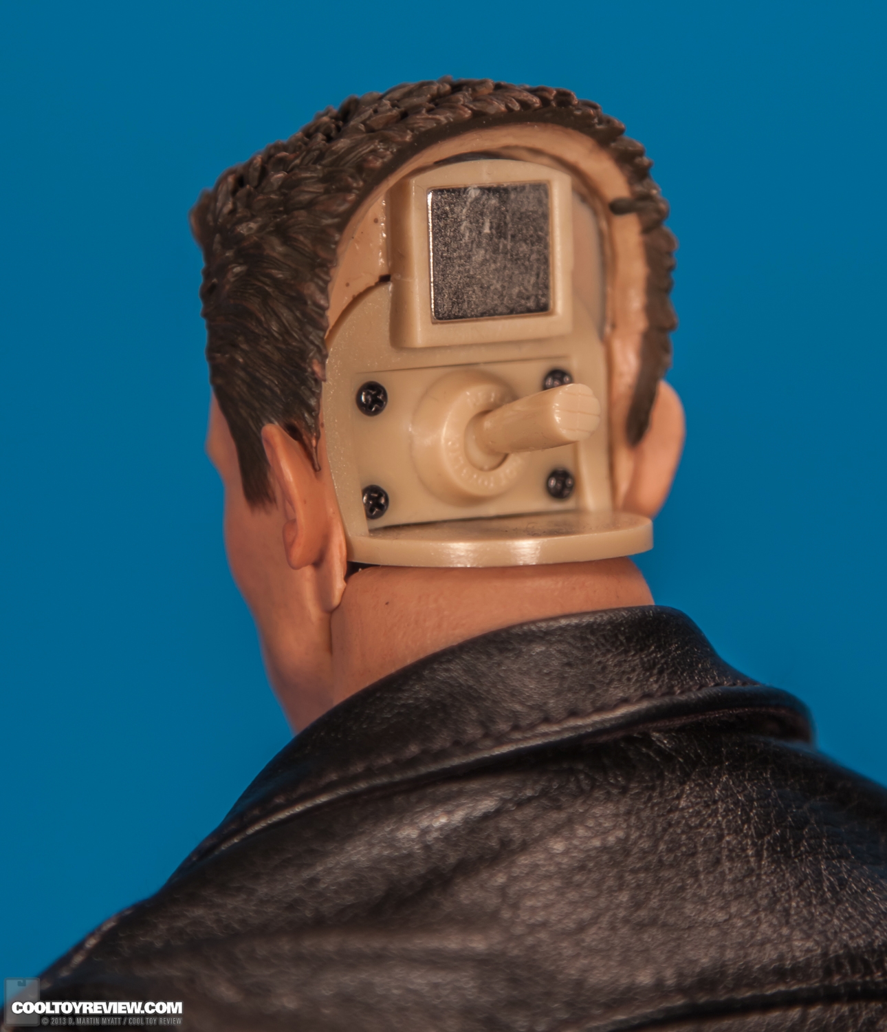 T-800_T2_DX10_Terminator_Hot_Toys-41.jpg