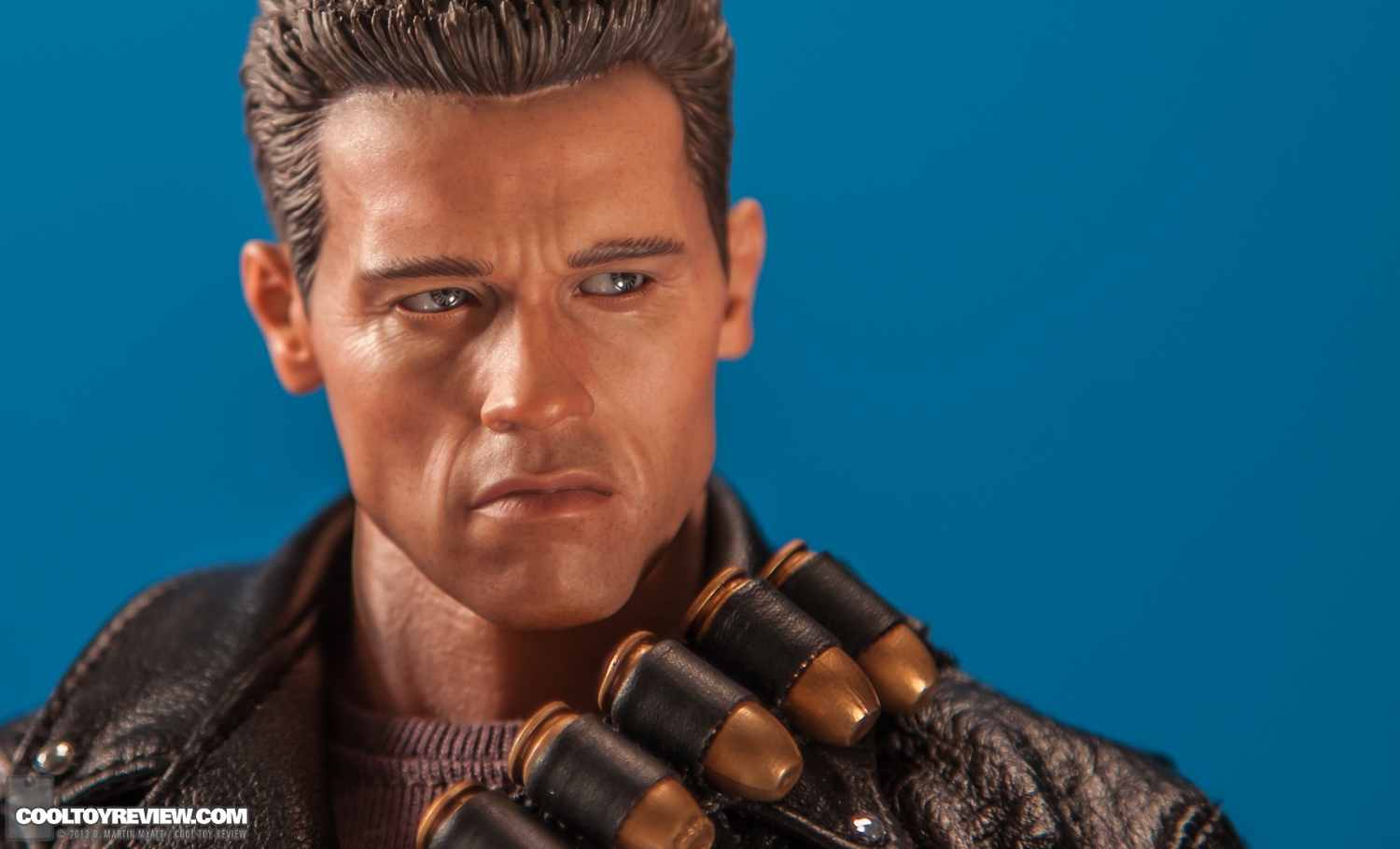 T-800_T2_DX10_Terminator_Hot_Toys-52.jpg