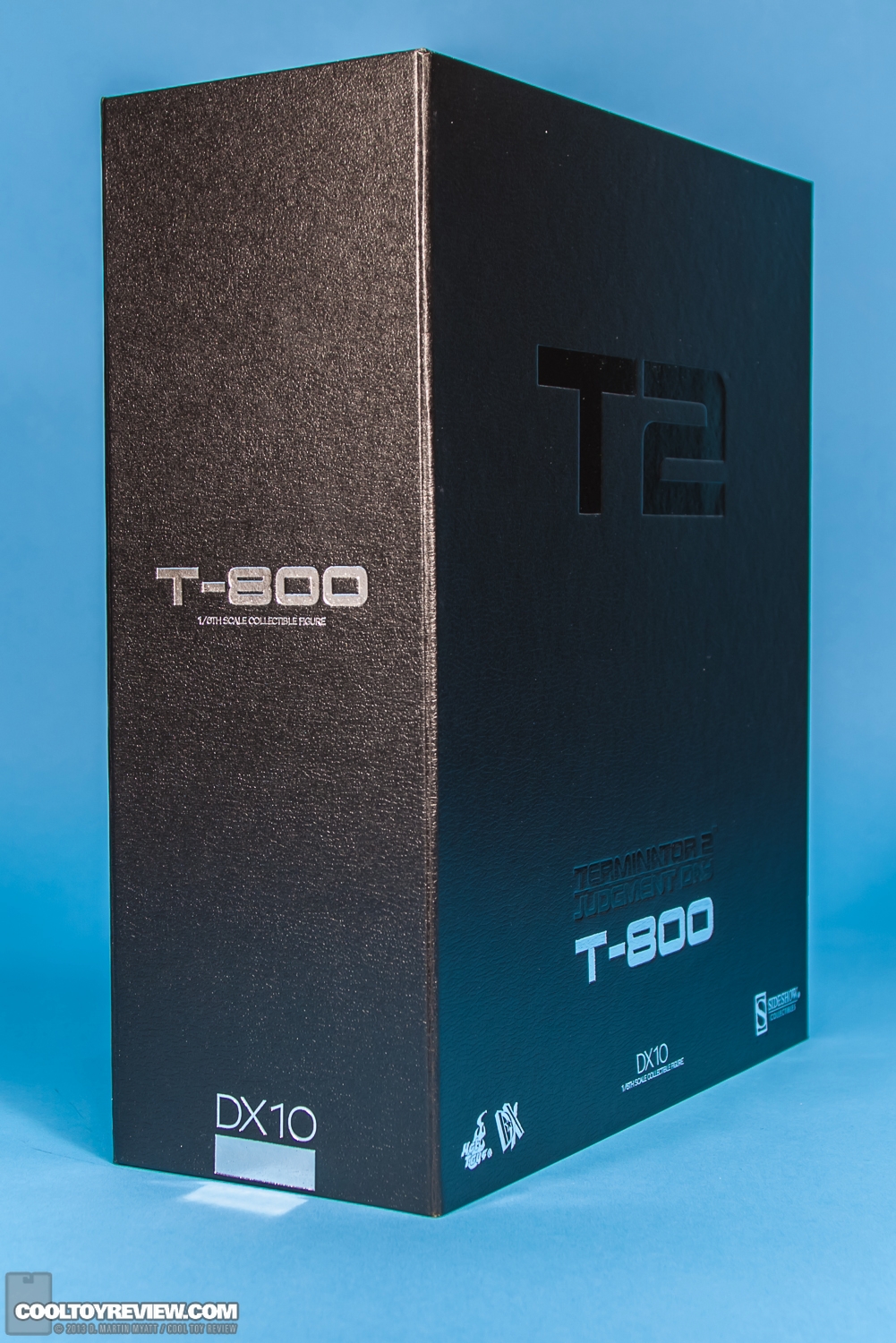 T-800_T2_DX10_Terminator_Hot_Toys-54.jpg