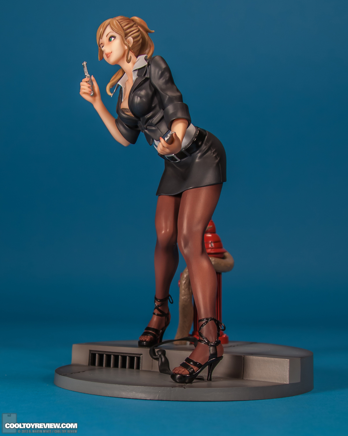 Agent_G_Men_In_Black_III_ Bishoujo_Statue_Kotobukiya-03.jpg