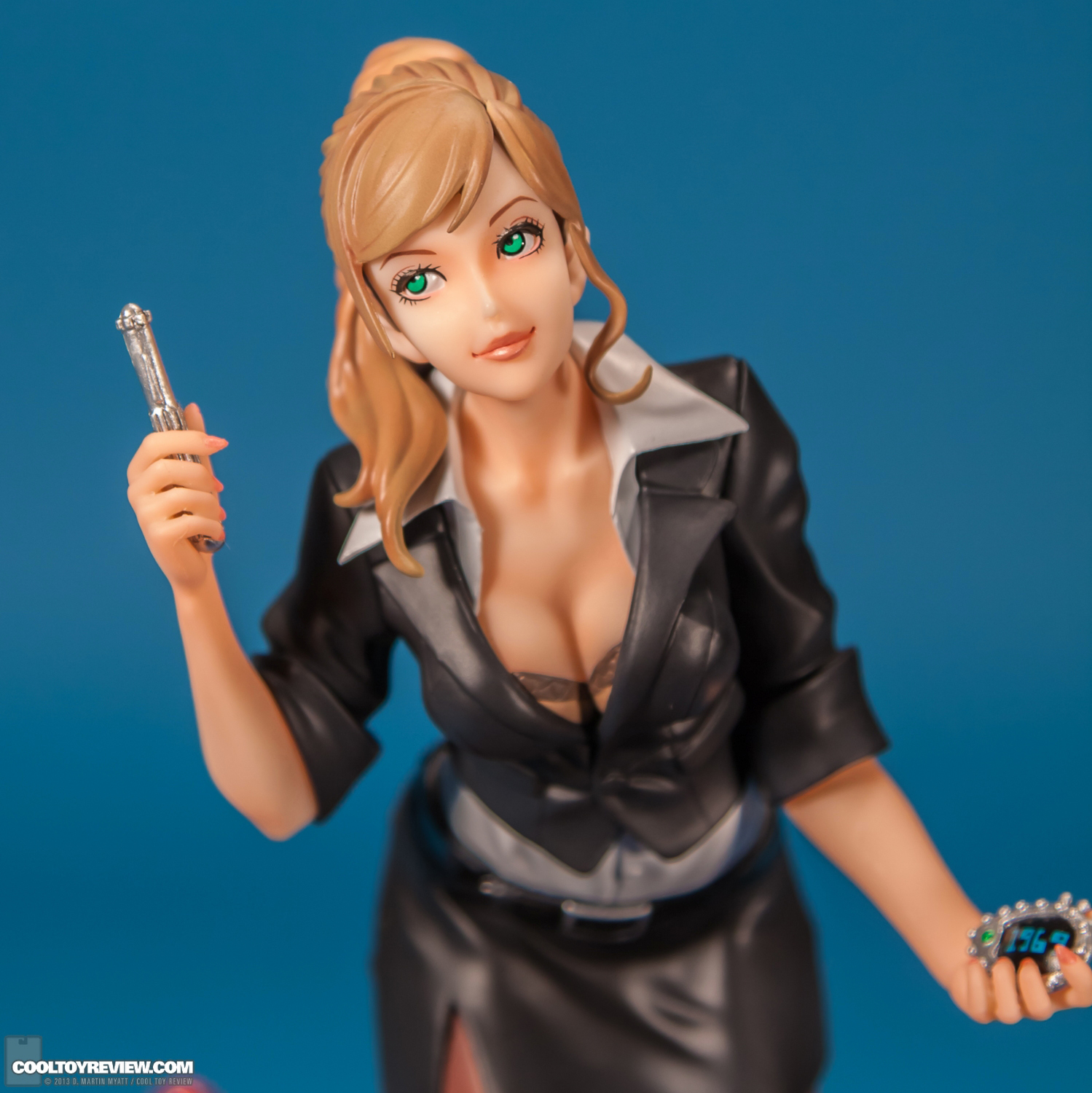 Agent_G_Men_In_Black_III_ Bishoujo_Statue_Kotobukiya-05.jpg