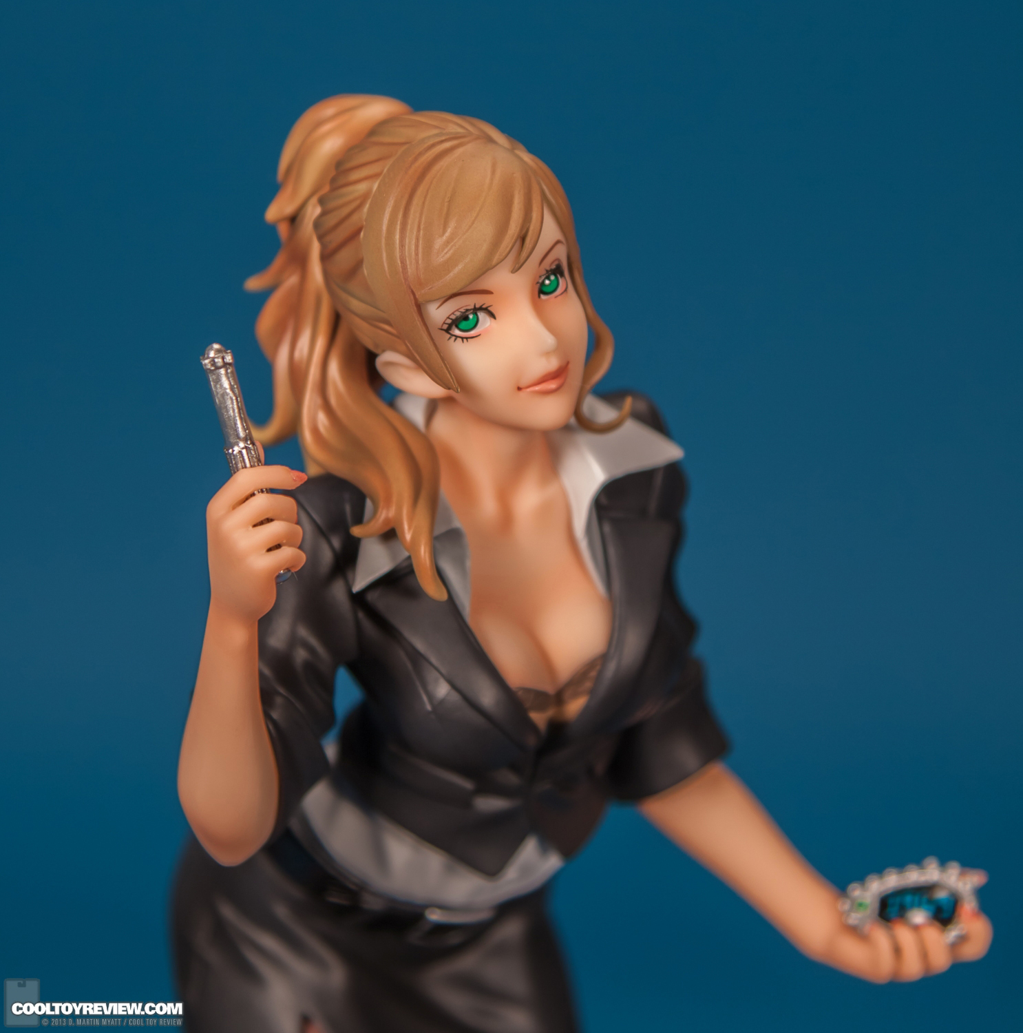 Agent_G_Men_In_Black_III_ Bishoujo_Statue_Kotobukiya-06.jpg