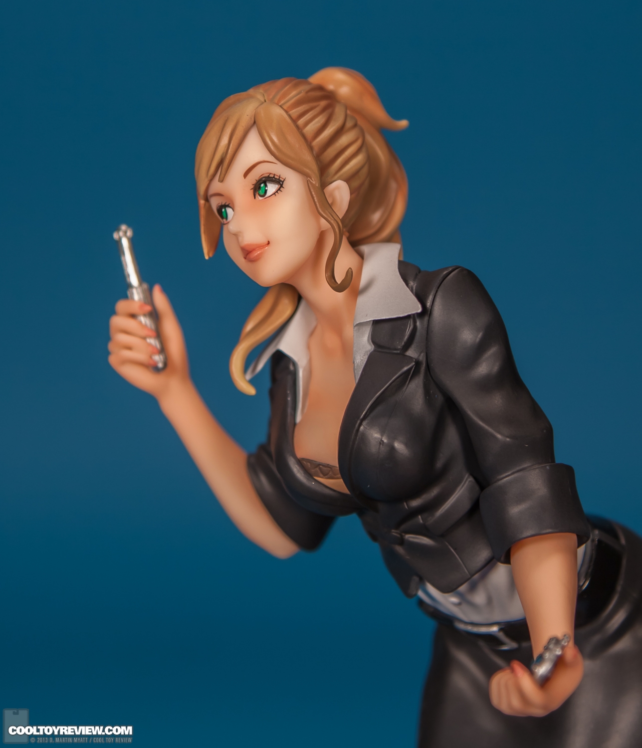 Agent_G_Men_In_Black_III_ Bishoujo_Statue_Kotobukiya-07.jpg