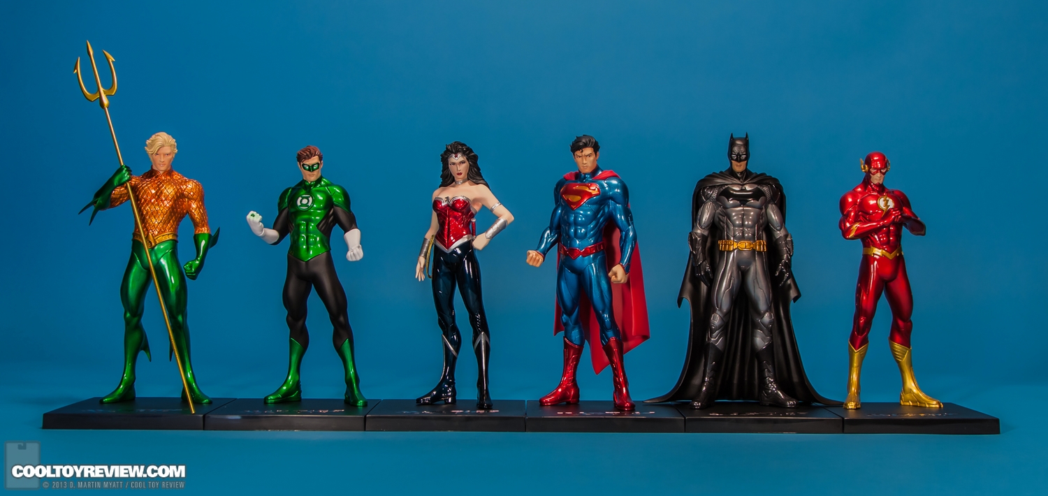 Batman_DC_Comics_New_52_ARTFX_Statue_Kotobukiya-012.jpg