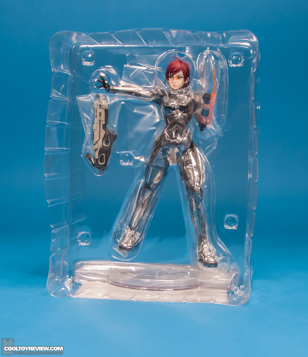 Commander_Shepard_Mass_Effect_Bishoujo_Kotobukiya-26.jpg