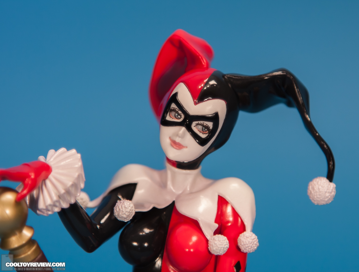 Harley_Quinn_DC_Comics_Bishoujo_Statue_Kotobukiya-05.jpg