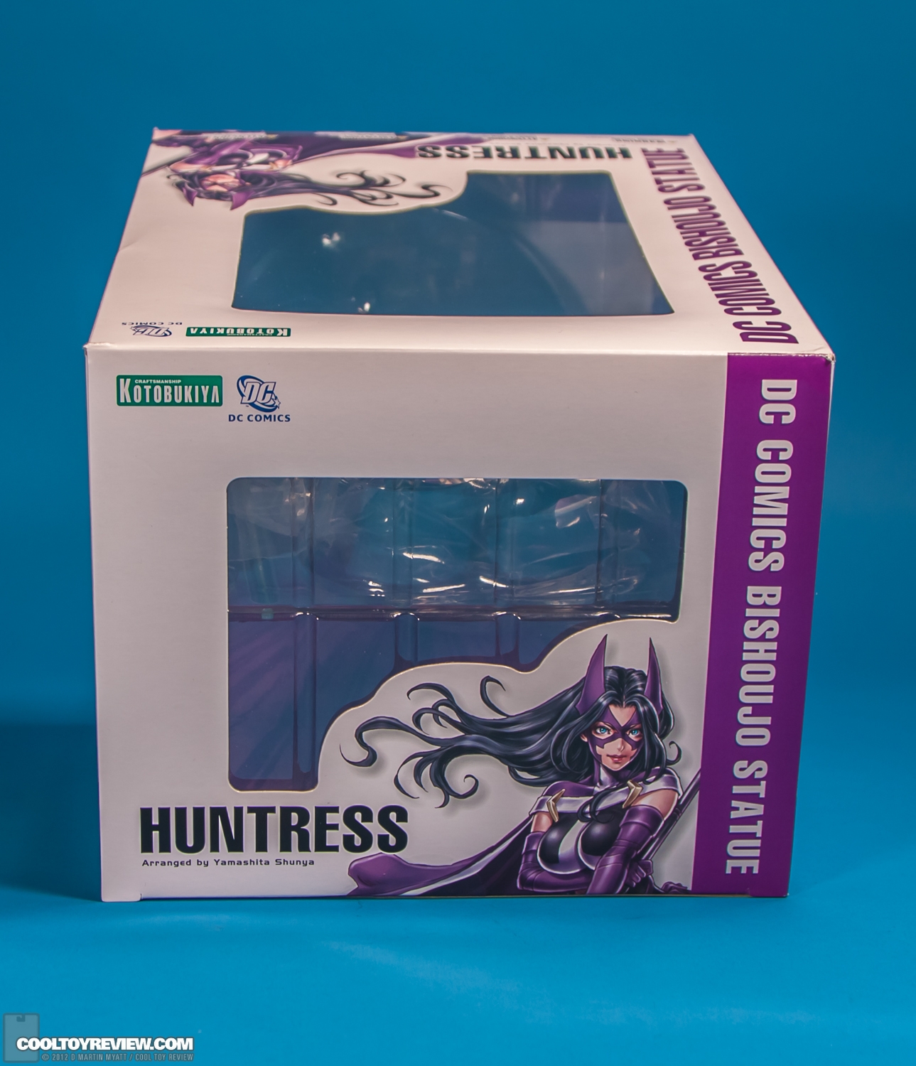 Huntress_DC_Comics_Bishoujo_Kotobukiya-19.jpg