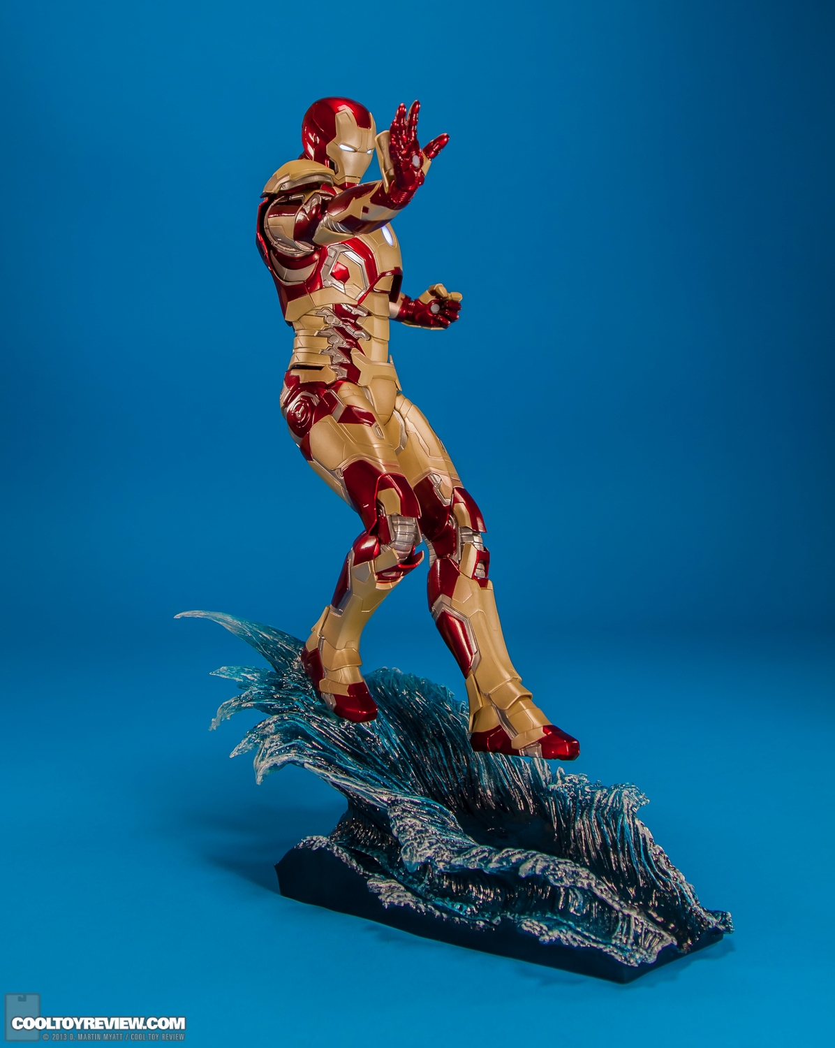 Iron-Man-3-Mark-XLII-ARTFX-Statue-Kotobukiya-002.jpg