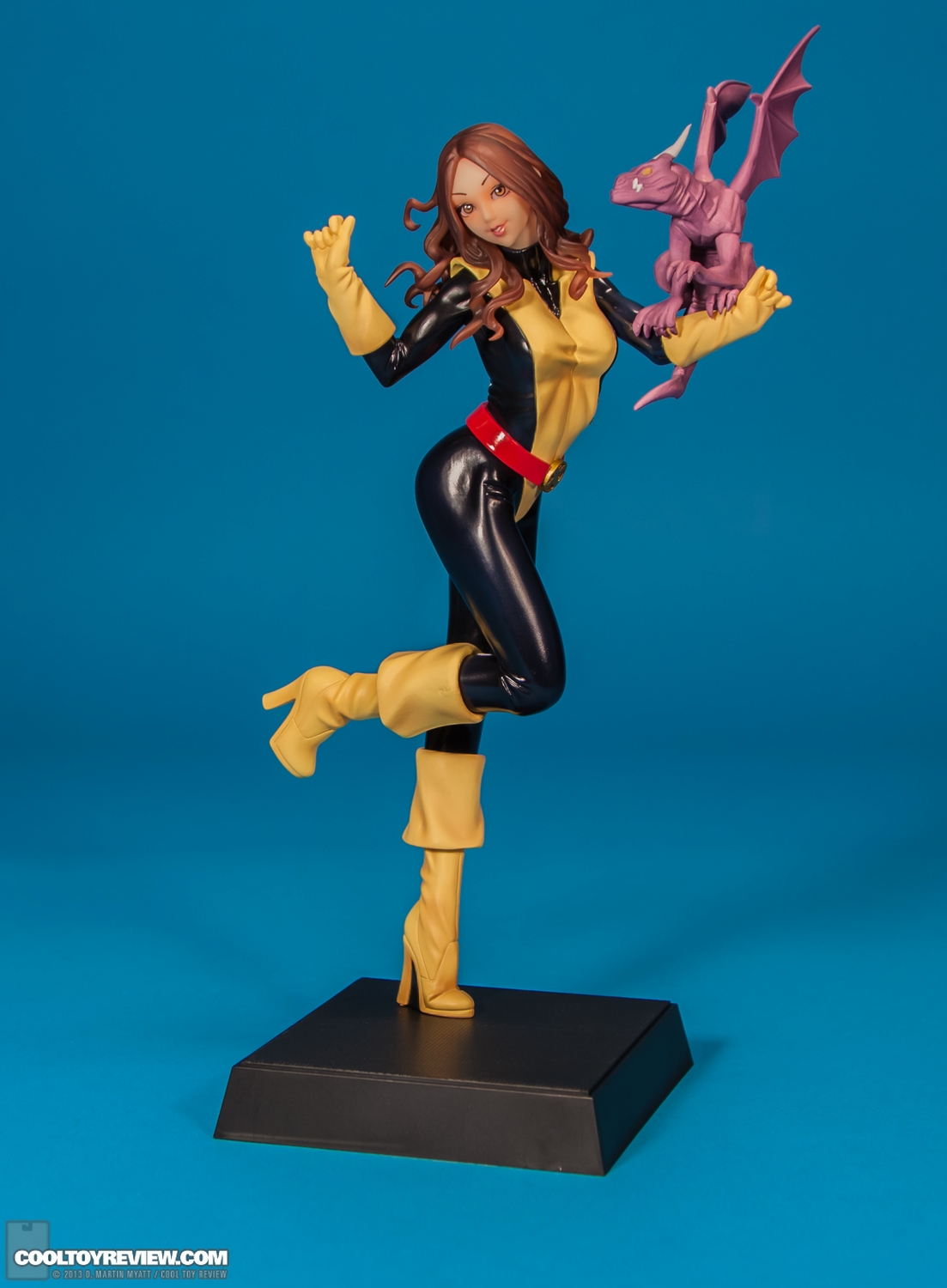 Kitty_Pryde_X-Men_Marvel_Bishoujo_Statue_Kotobukiya-005.jpg