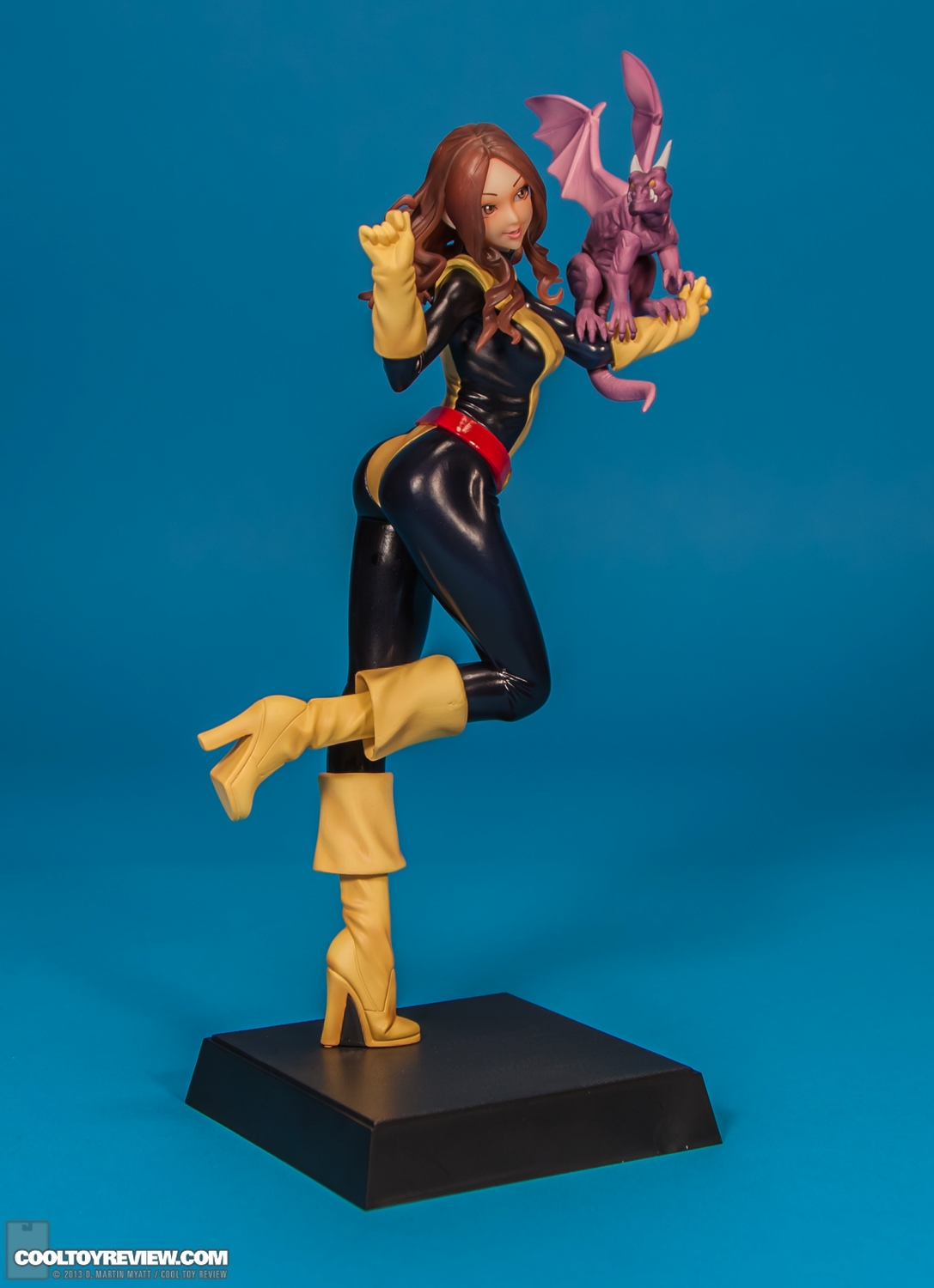 Kitty_Pryde_X-Men_Marvel_Bishoujo_Statue_Kotobukiya-006.jpg