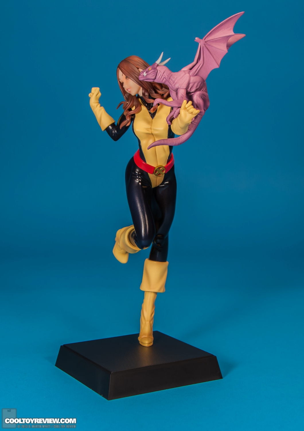Kitty_Pryde_X-Men_Marvel_Bishoujo_Statue_Kotobukiya-007.jpg