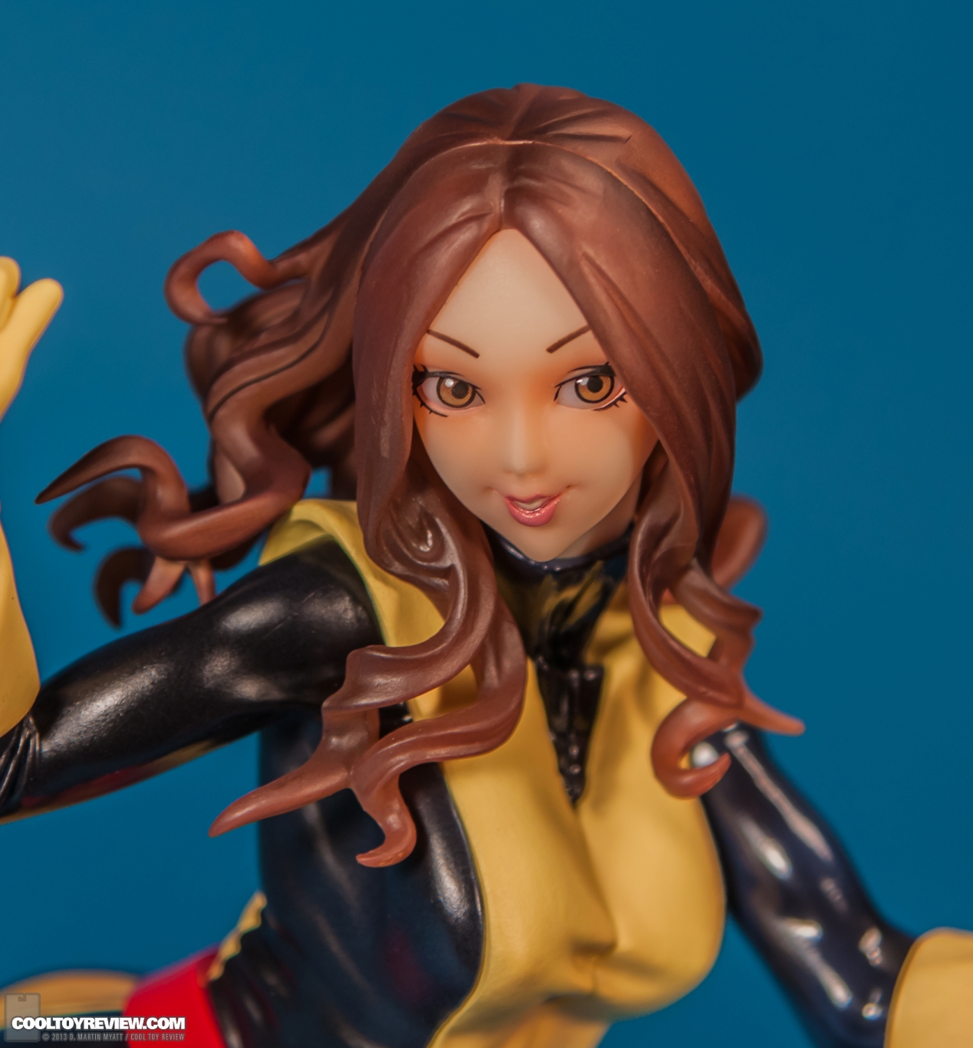 Kitty_Pryde_X-Men_Marvel_Bishoujo_Statue_Kotobukiya-009.jpg