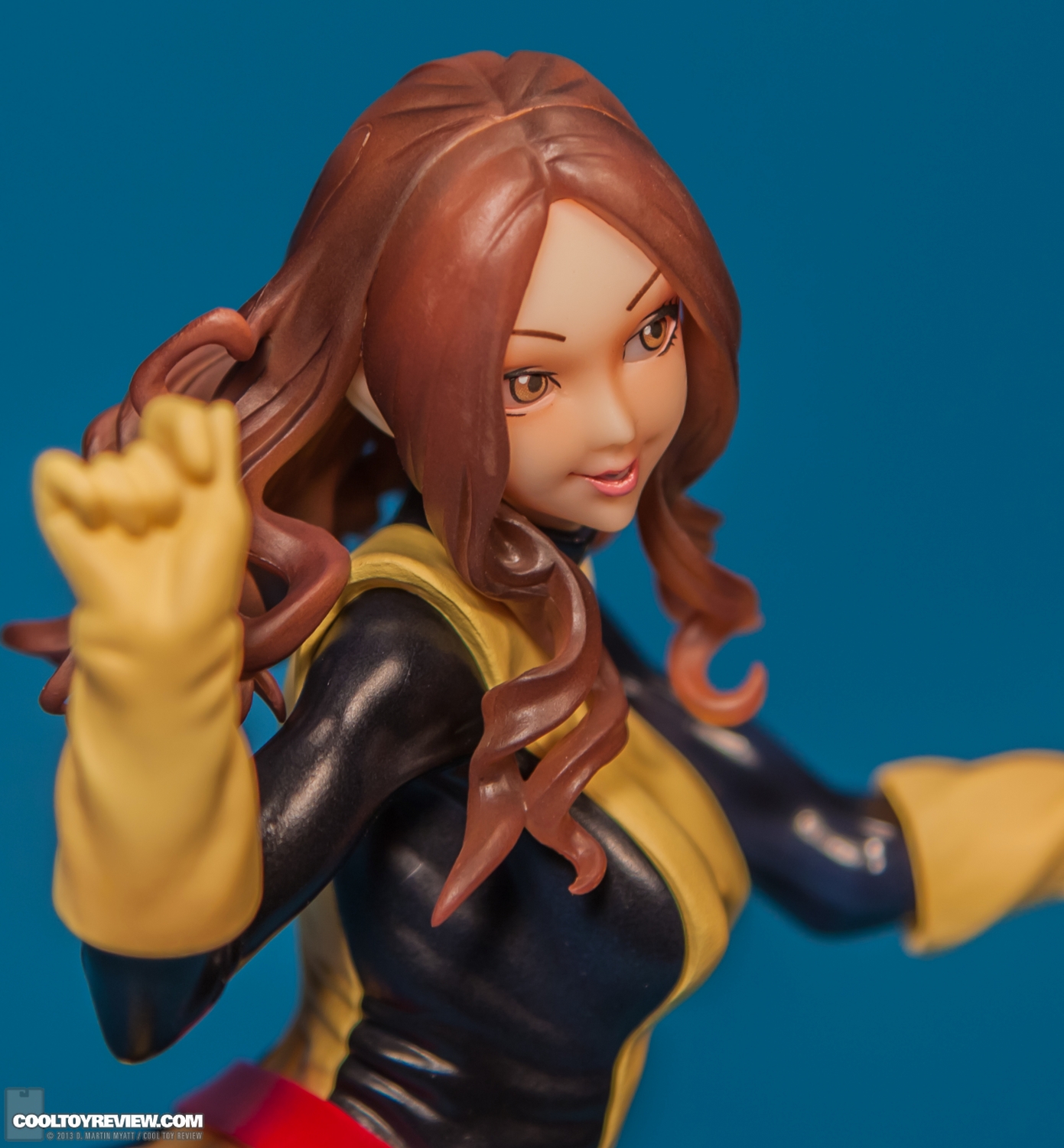 Kitty_Pryde_X-Men_Marvel_Bishoujo_Statue_Kotobukiya-010.jpg
