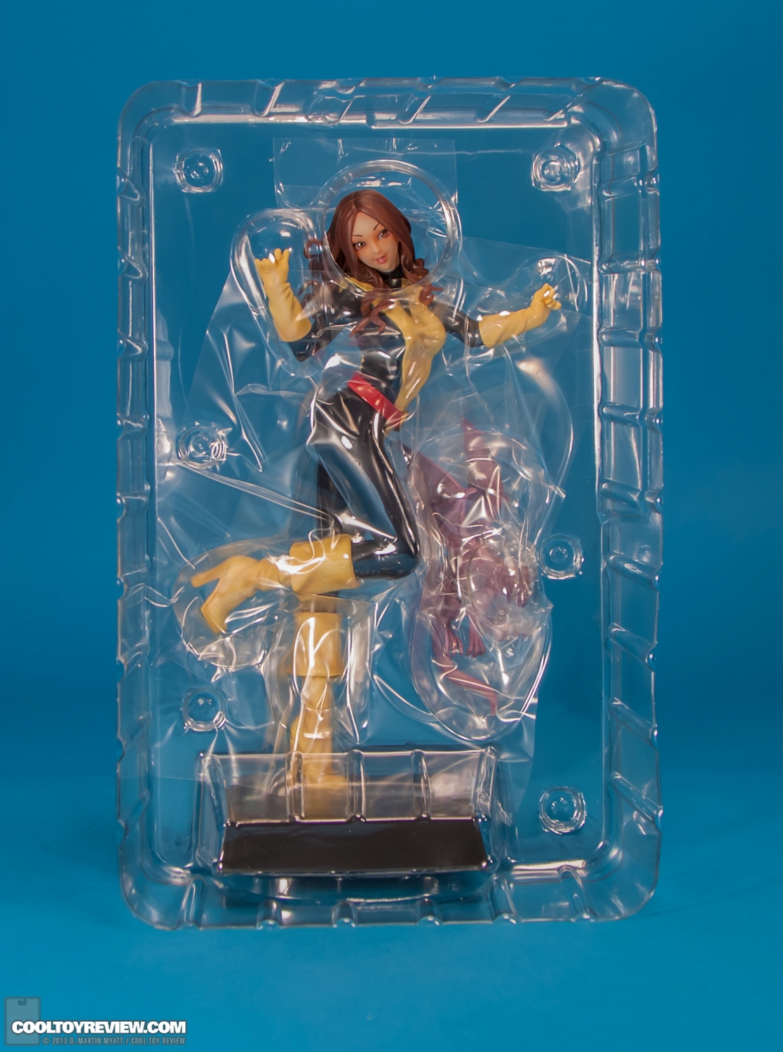 Kitty_Pryde_X-Men_Marvel_Bishoujo_Statue_Kotobukiya-024.jpg