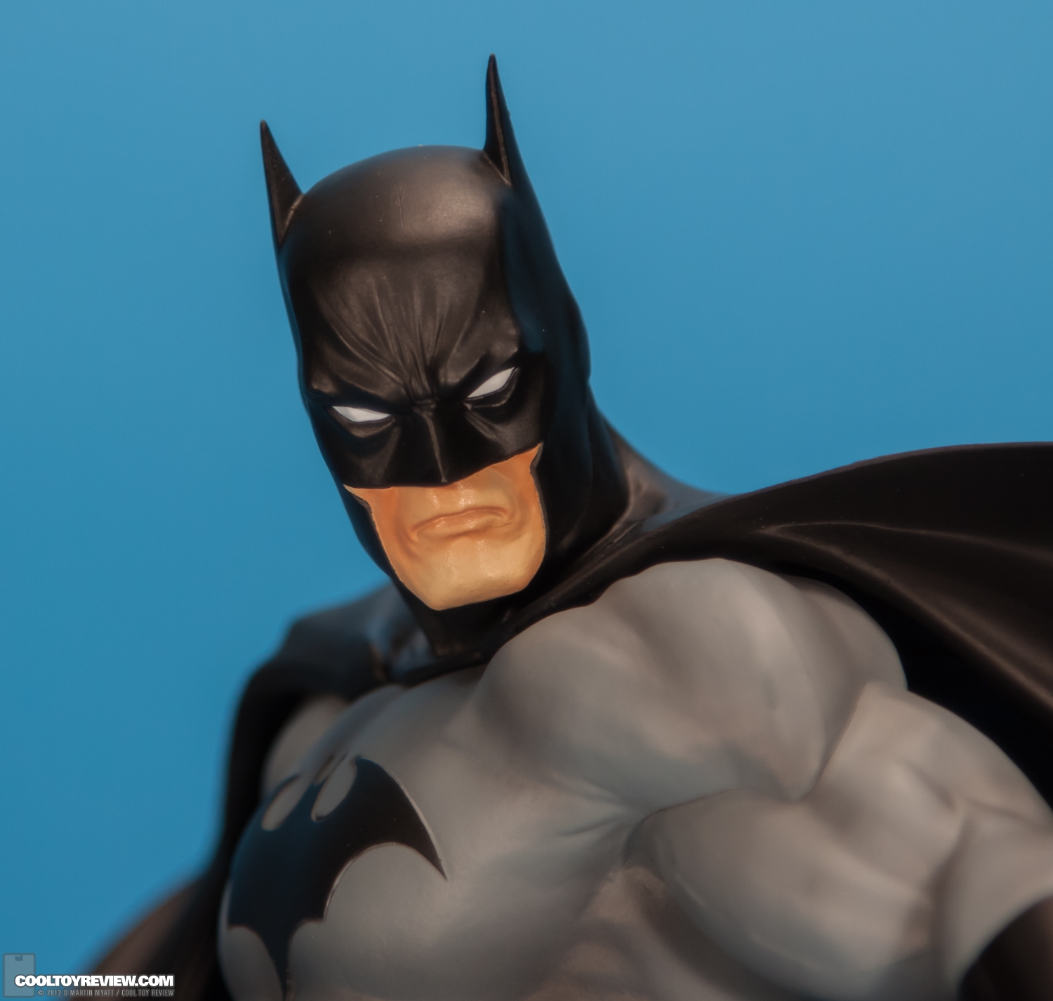 Kotobukiya_Batman_ARTFX_Black_Version-05.jpg