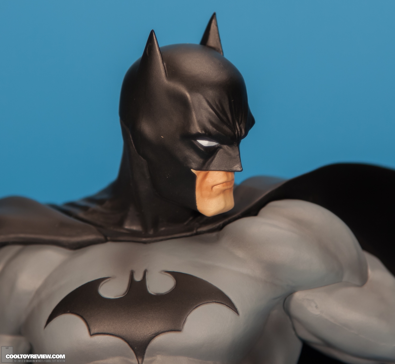 Kotobukiya_Batman_ARTFX_Black_Version-06.jpg