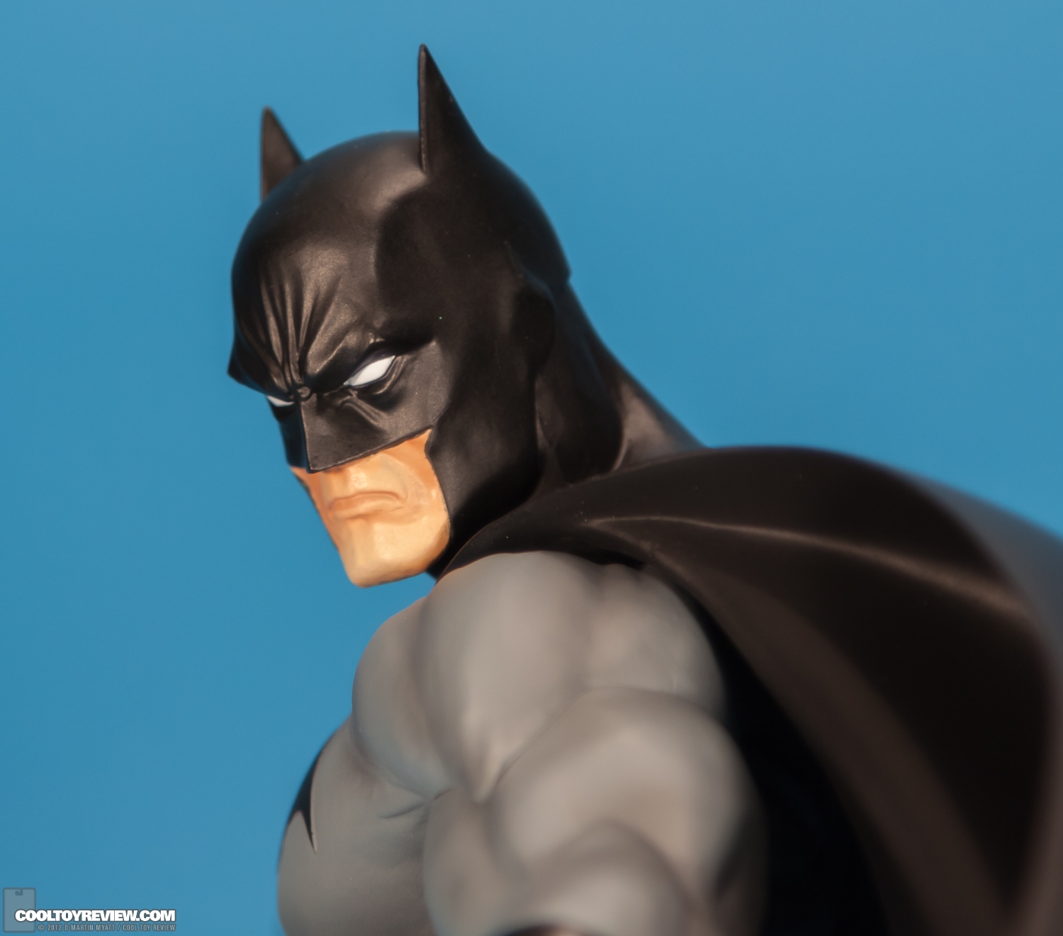 Kotobukiya_Batman_ARTFX_Black_Version-07.jpg