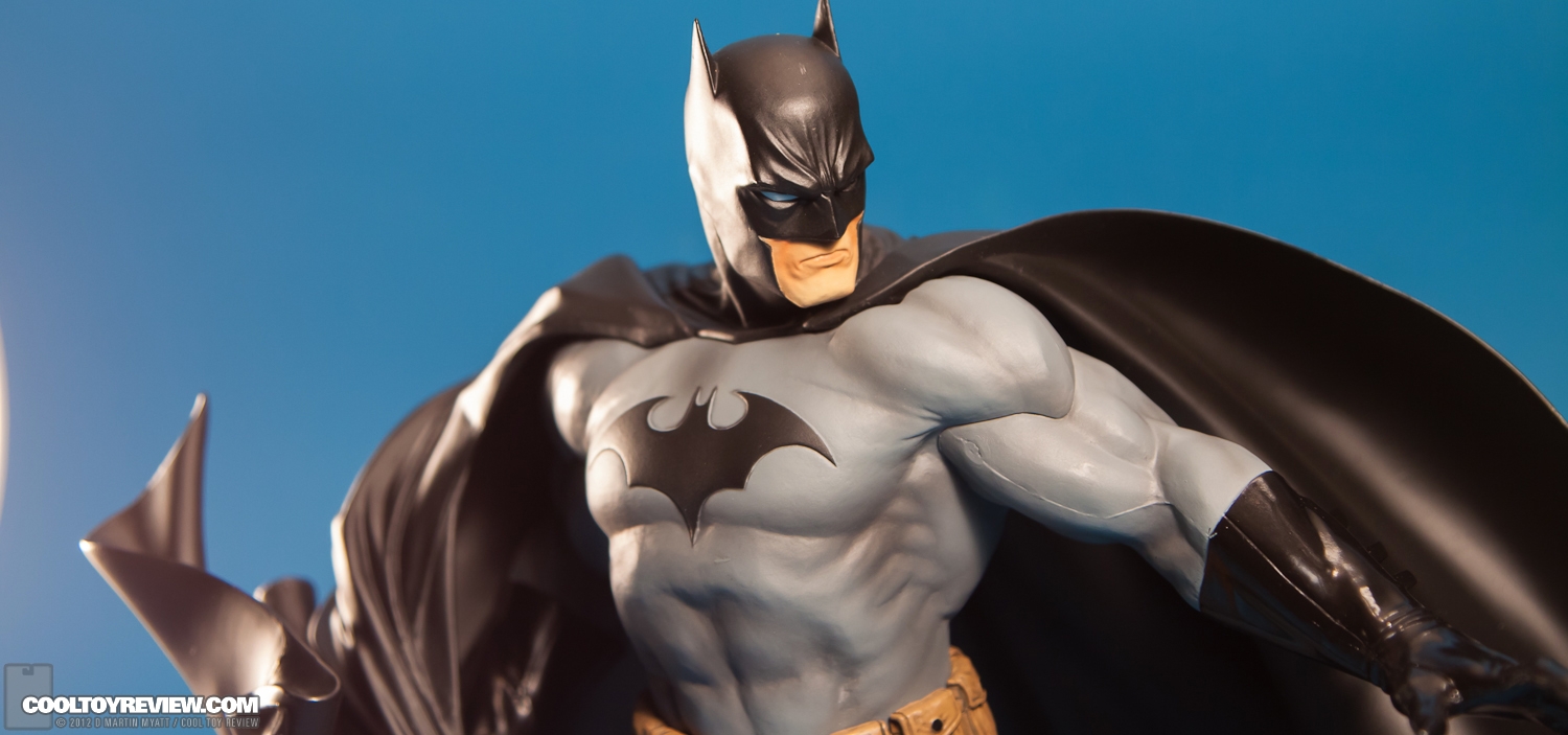 Kotobukiya_Batman_ARTFX_Black_Version-11.jpg