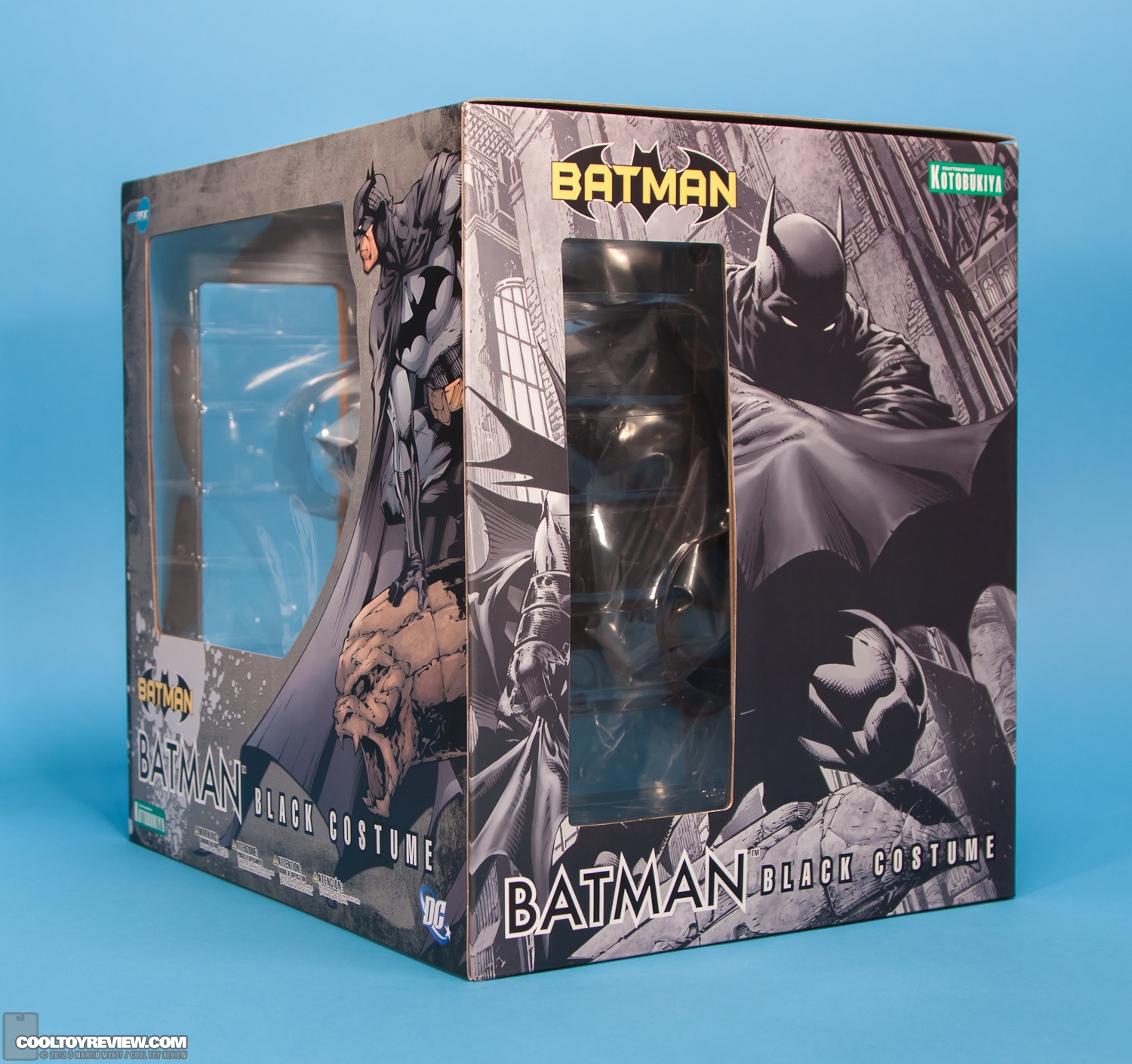 Kotobukiya_Batman_ARTFX_Black_Version-27.jpg