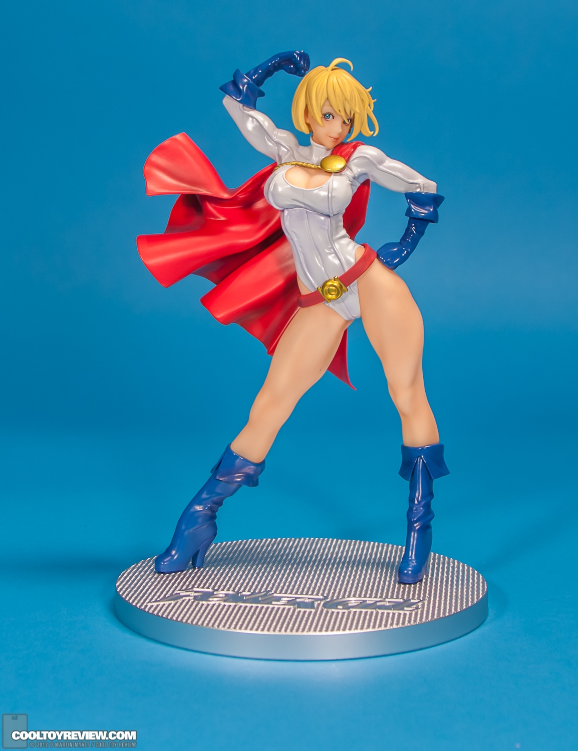 Power_Girl_DC_Comics_Bishoujo_Kotobukiya-01.jpg