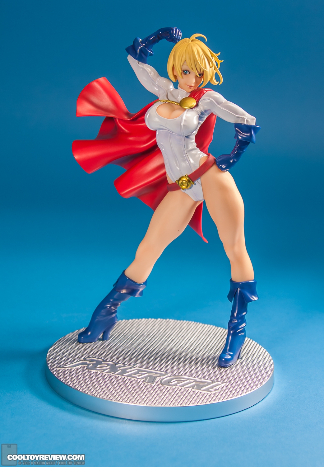 Power_Girl_DC_Comics_Bishoujo_Kotobukiya-12.jpg
