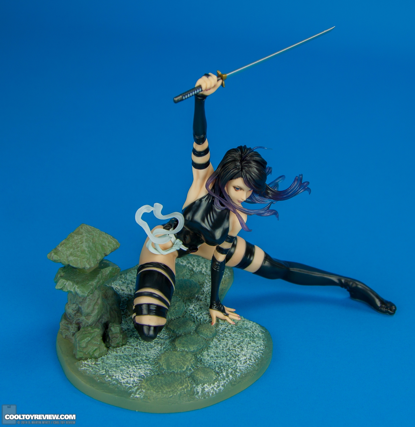 Psylocke-X-Force-Ninja-Outfit-Marvel-Bishoujo-Statue-Kotobukiya-012.jpg