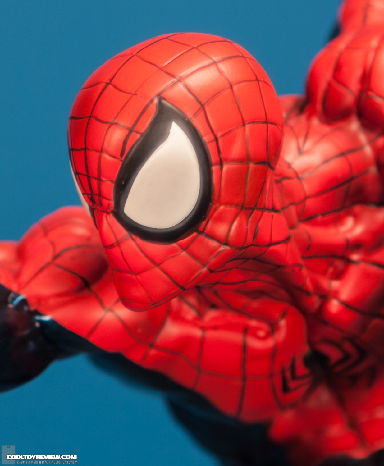 Spider-Man_Unleashed_Fine_Art_Statue_Kotobukiya-11.jpg