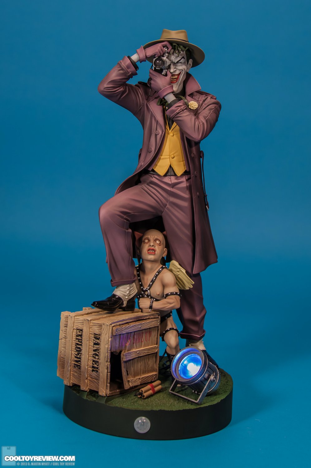 The-Joker-Killing-Joke-ARTFX-Kotobukiya-001.jpg