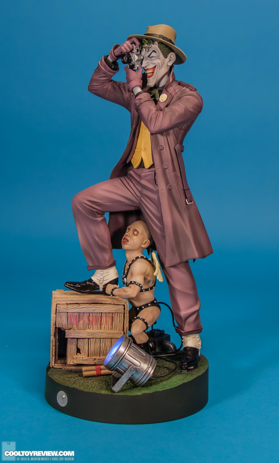 The-Joker-Killing-Joke-ARTFX-Kotobukiya-003.jpg