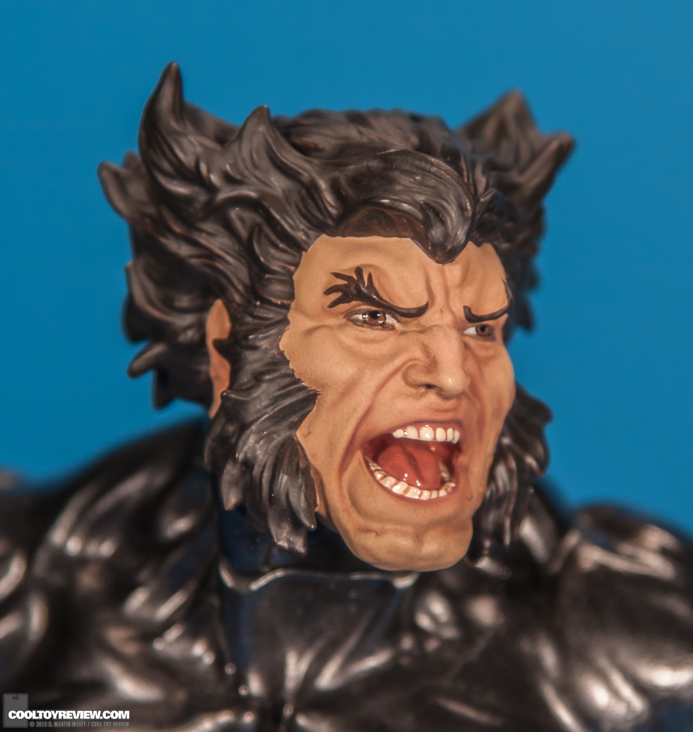 Wolverine_Uncanny_X-Force_Fine_Art_Statue_Kotobukiya-10.jpg