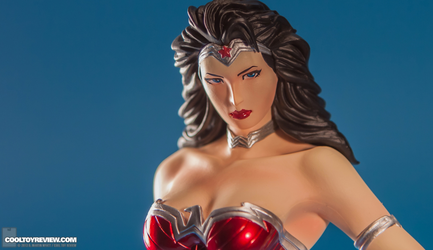 Wonder_Woman_DC_Comics_New_52_ARTFX_Statue_Kotobukiya-012.jpg