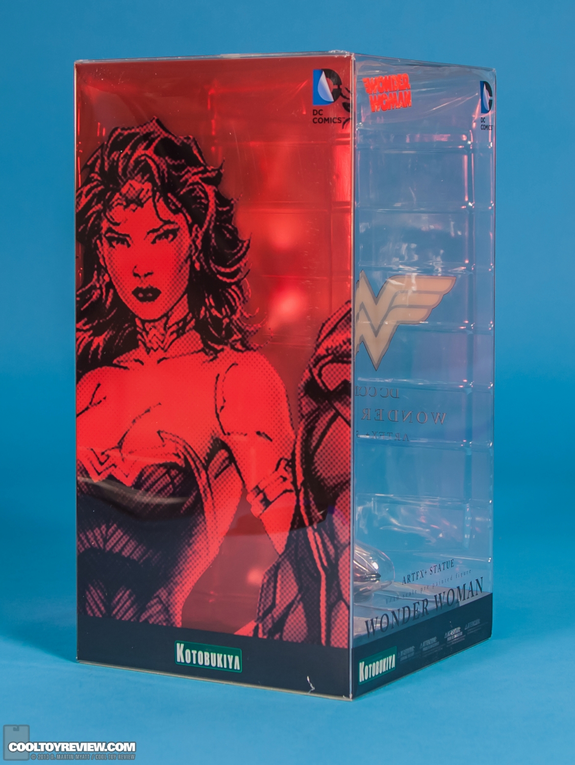 Wonder_Woman_DC_Comics_New_52_ARTFX_Statue_Kotobukiya-015.jpg