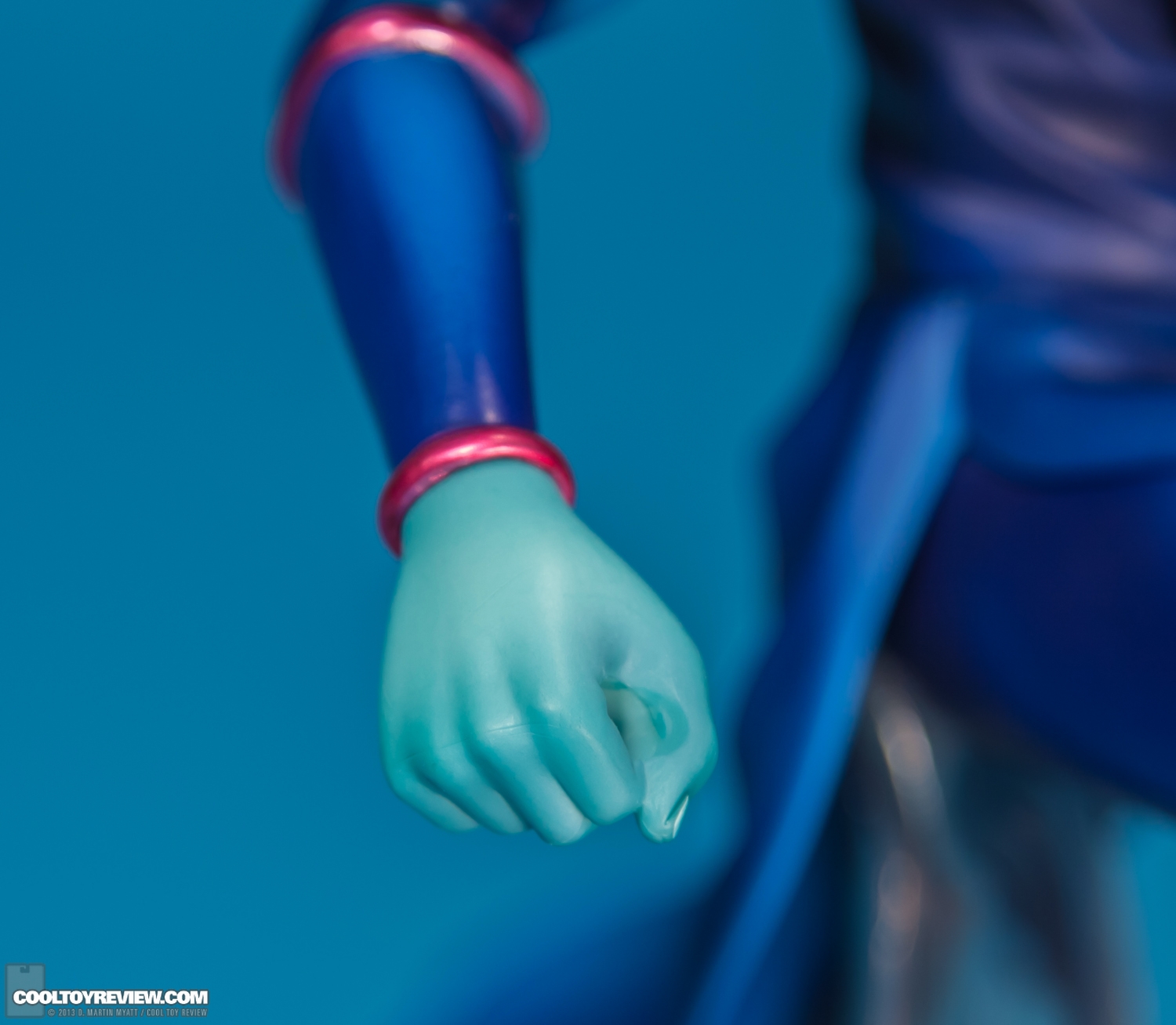 YU-GI-OH_Dark_Magician_ARTFX_J_statue_Kotobukiya-17.jpg