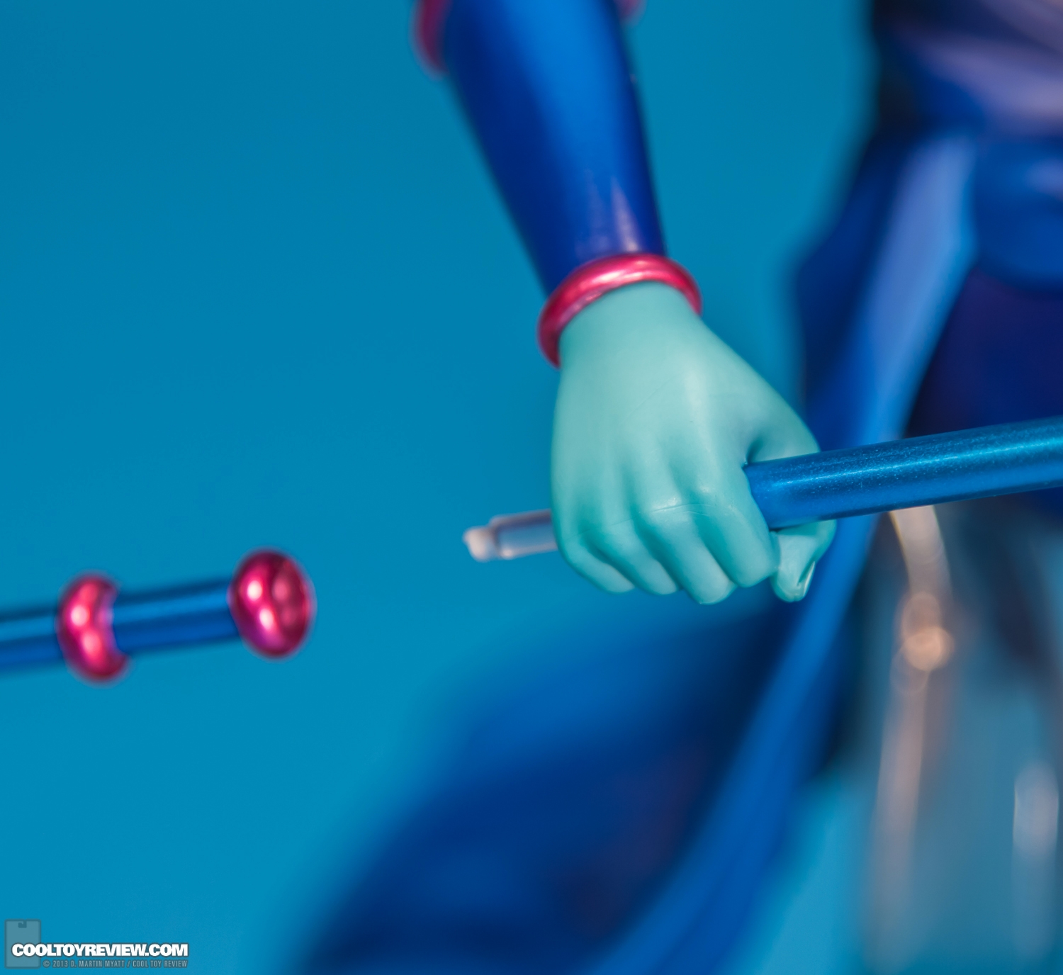 YU-GI-OH_Dark_Magician_ARTFX_J_statue_Kotobukiya-18.jpg