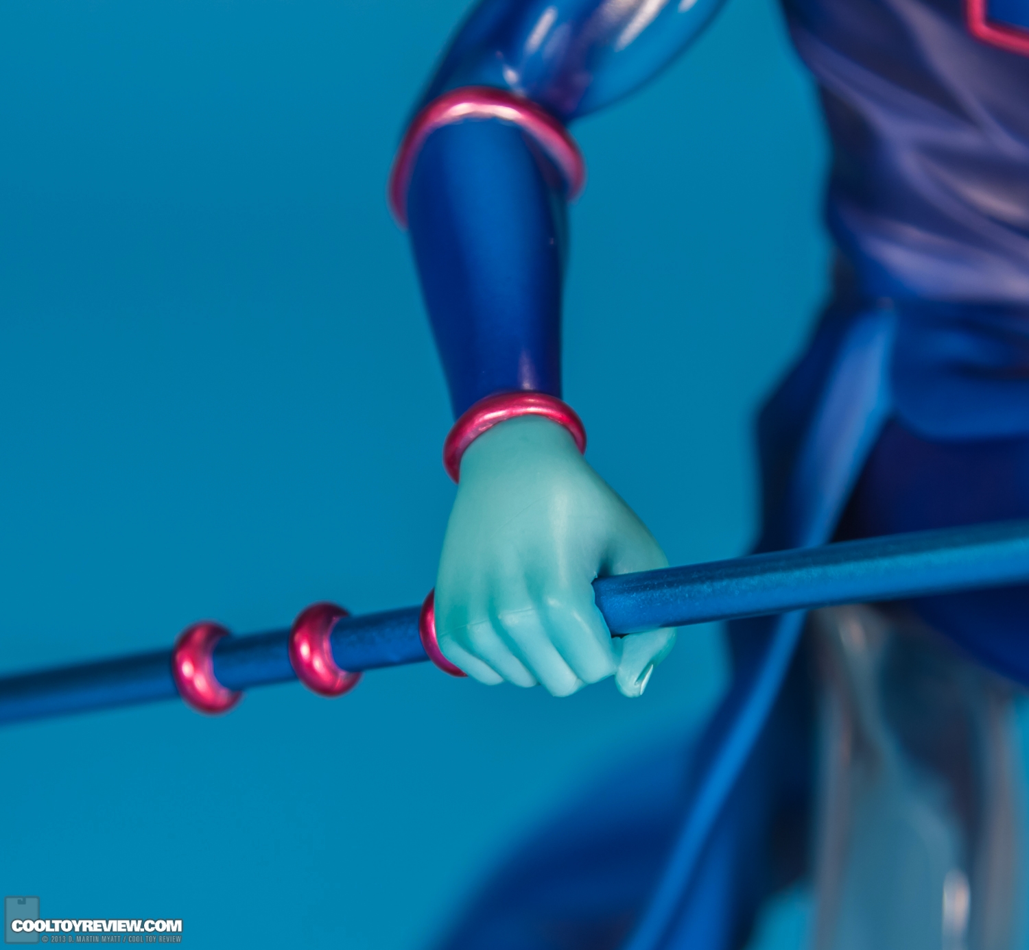 YU-GI-OH_Dark_Magician_ARTFX_J_statue_Kotobukiya-19.jpg
