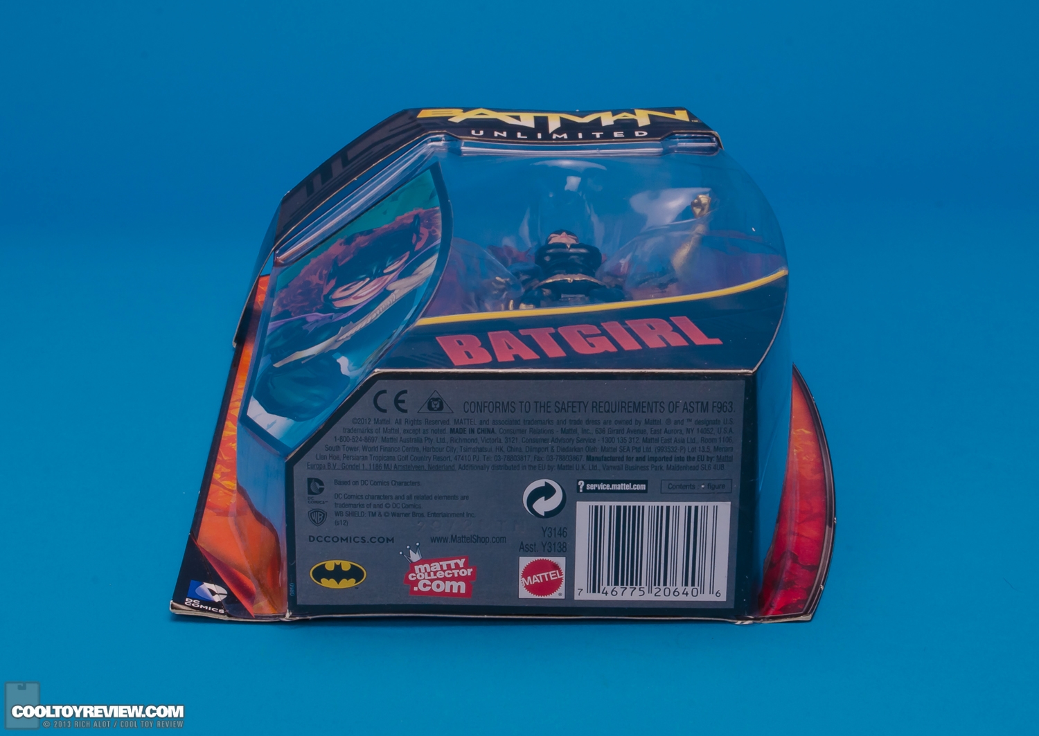 Mattel_Batman-Unlimited_Batgirl_14.JPG